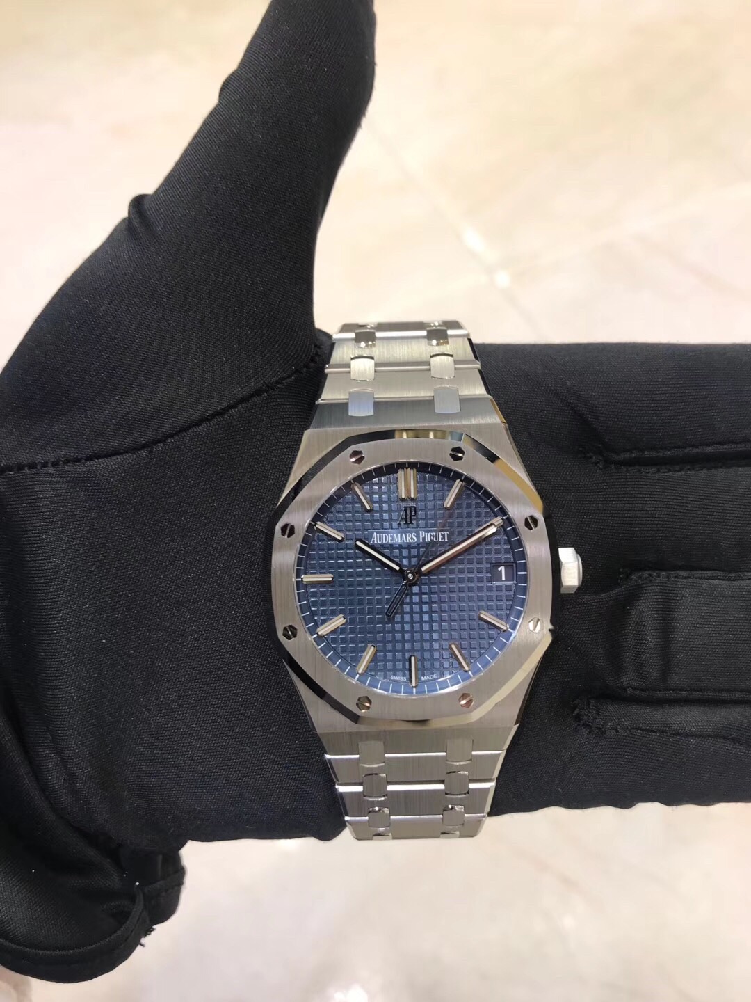 Audemars Piguet 15500ST.OO.1220ST.01 6