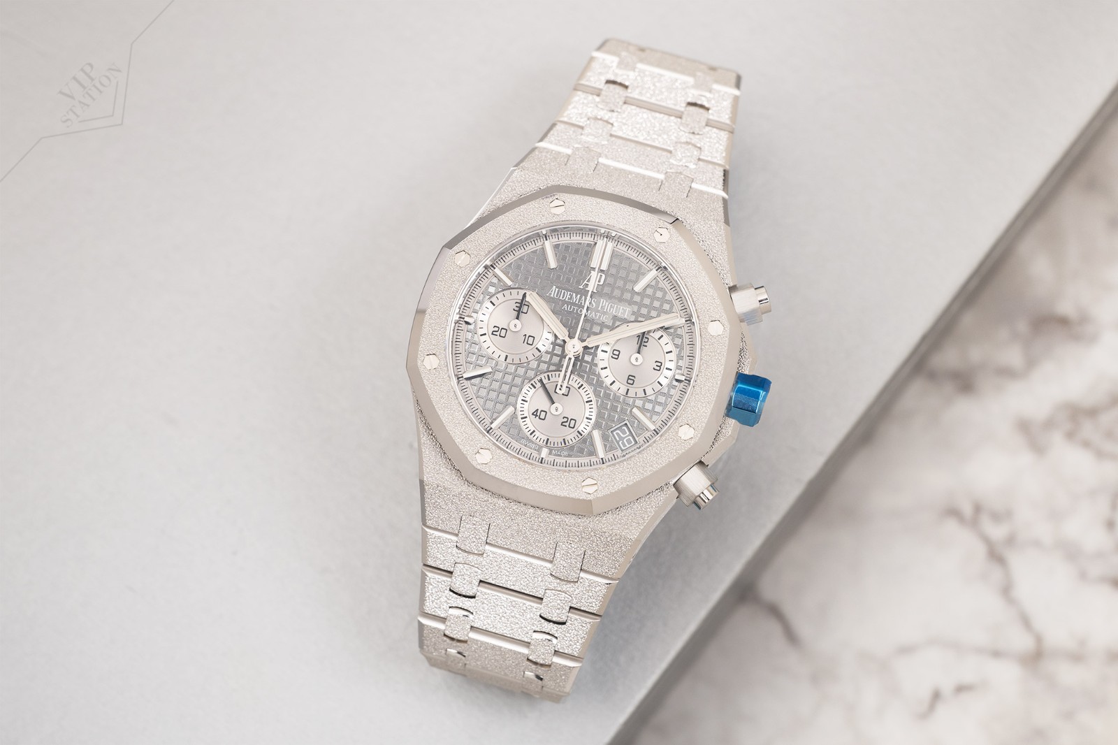 Audemars Piguet 26239BC.GG.1224BC.01  6