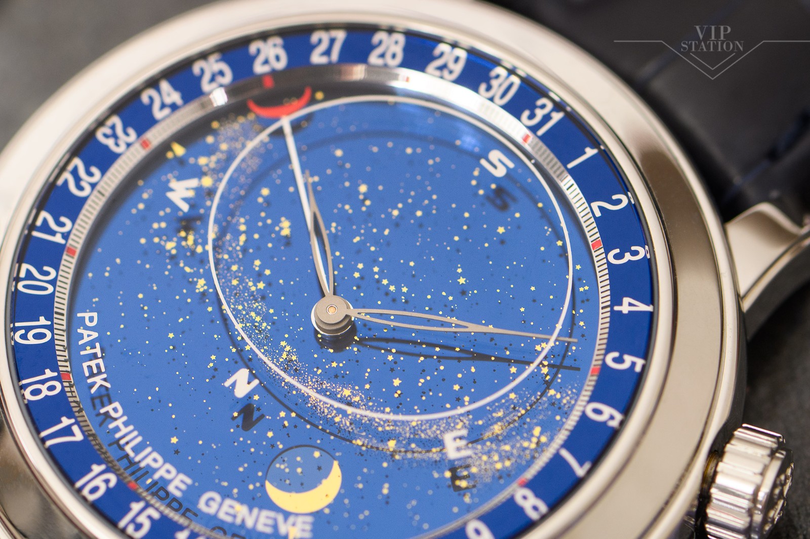 Patek Philippe 6102P-001 6