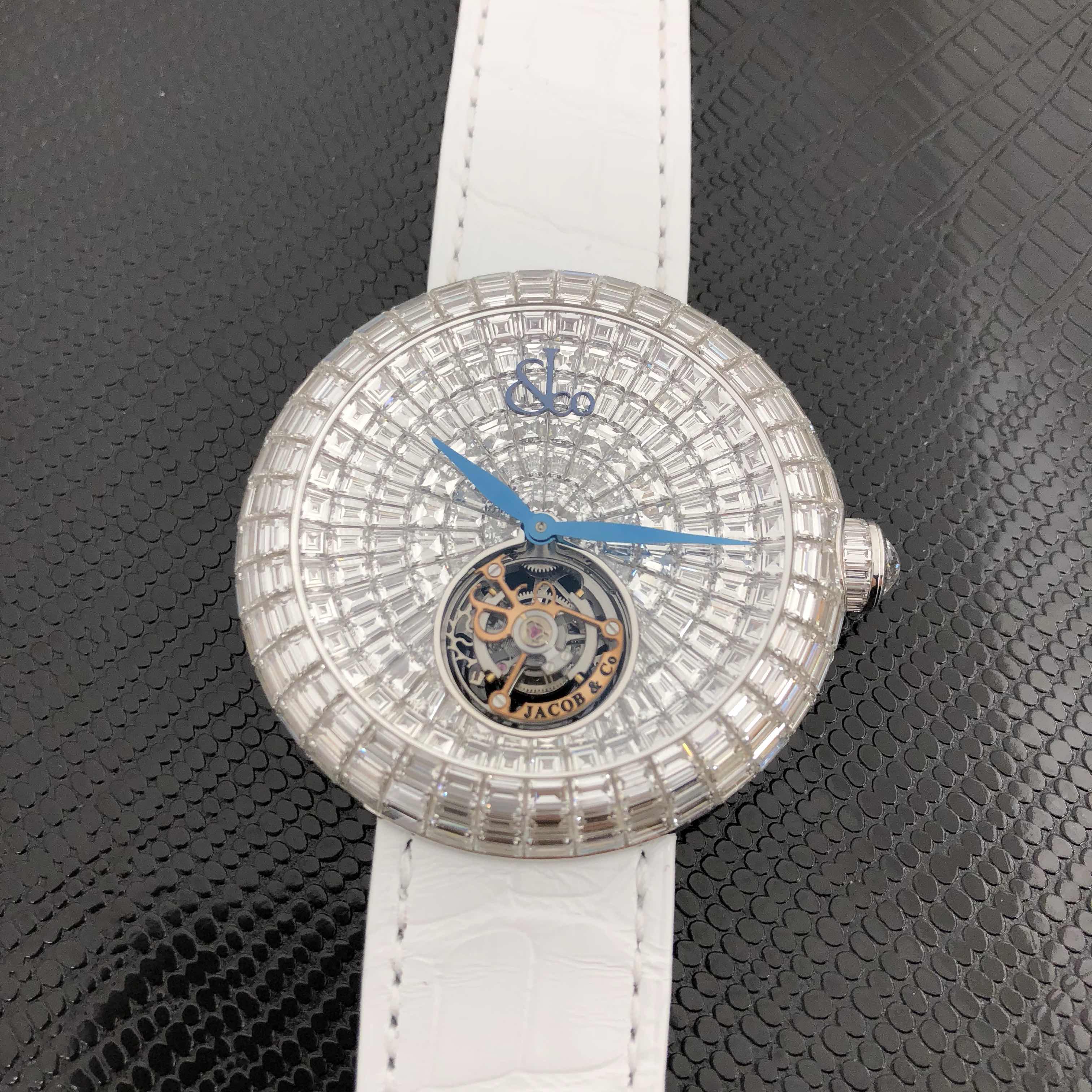 Jacob & Co BT543.30.BD.BD.B DB4D 6