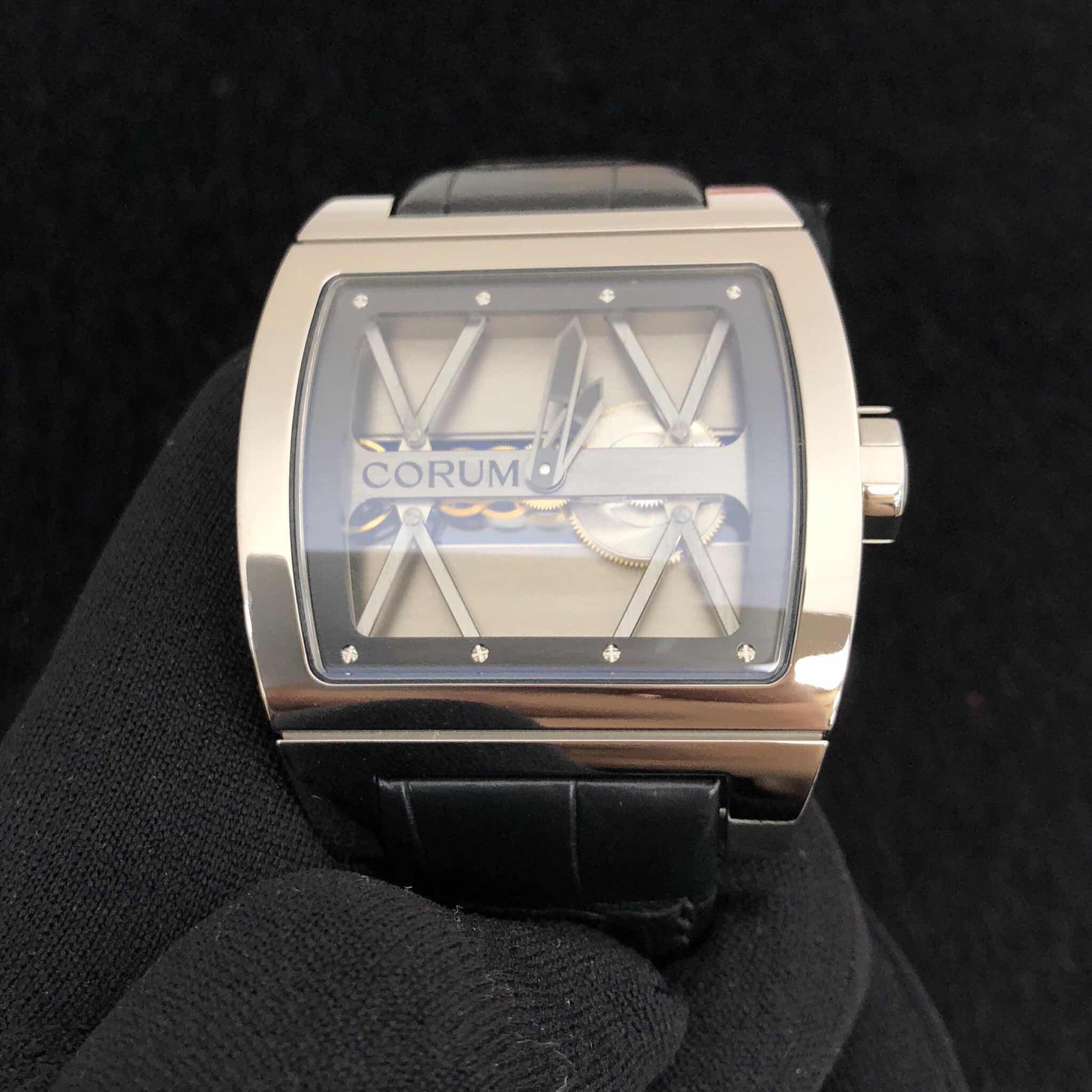 Corum 007.400.04-0F81 0000 6
