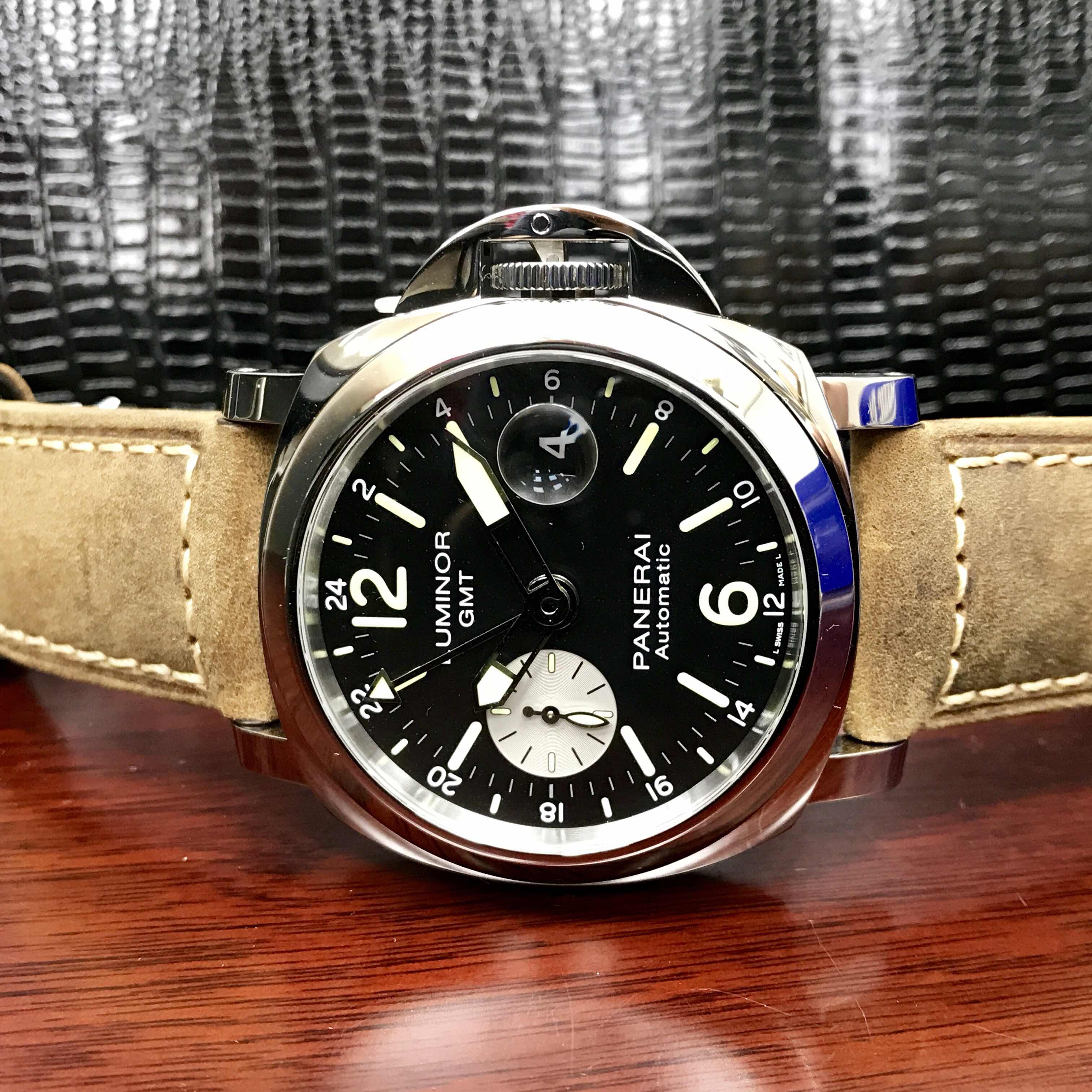 Panerai PAM01088  6