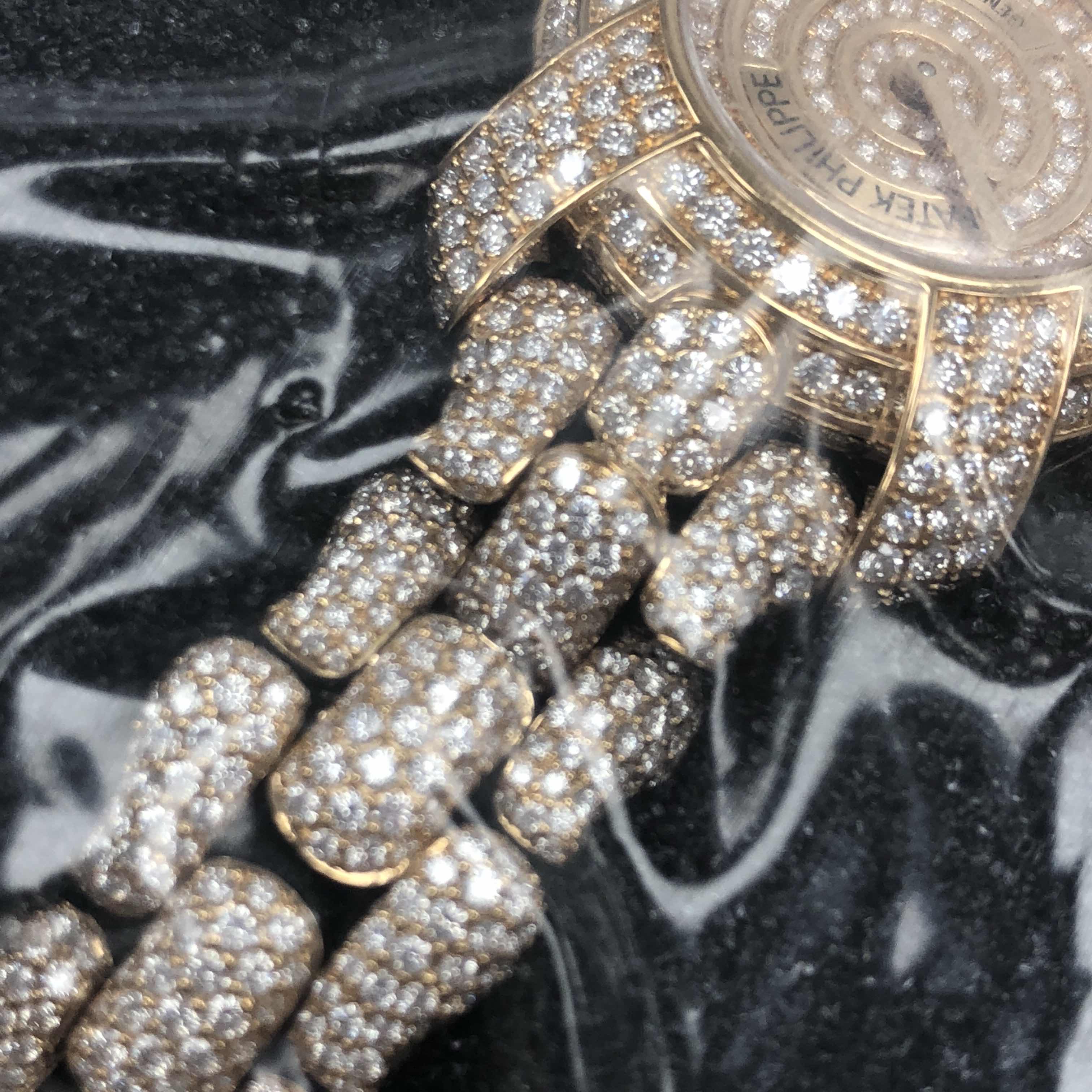 Patek Philippe 4898/1450R-001 6