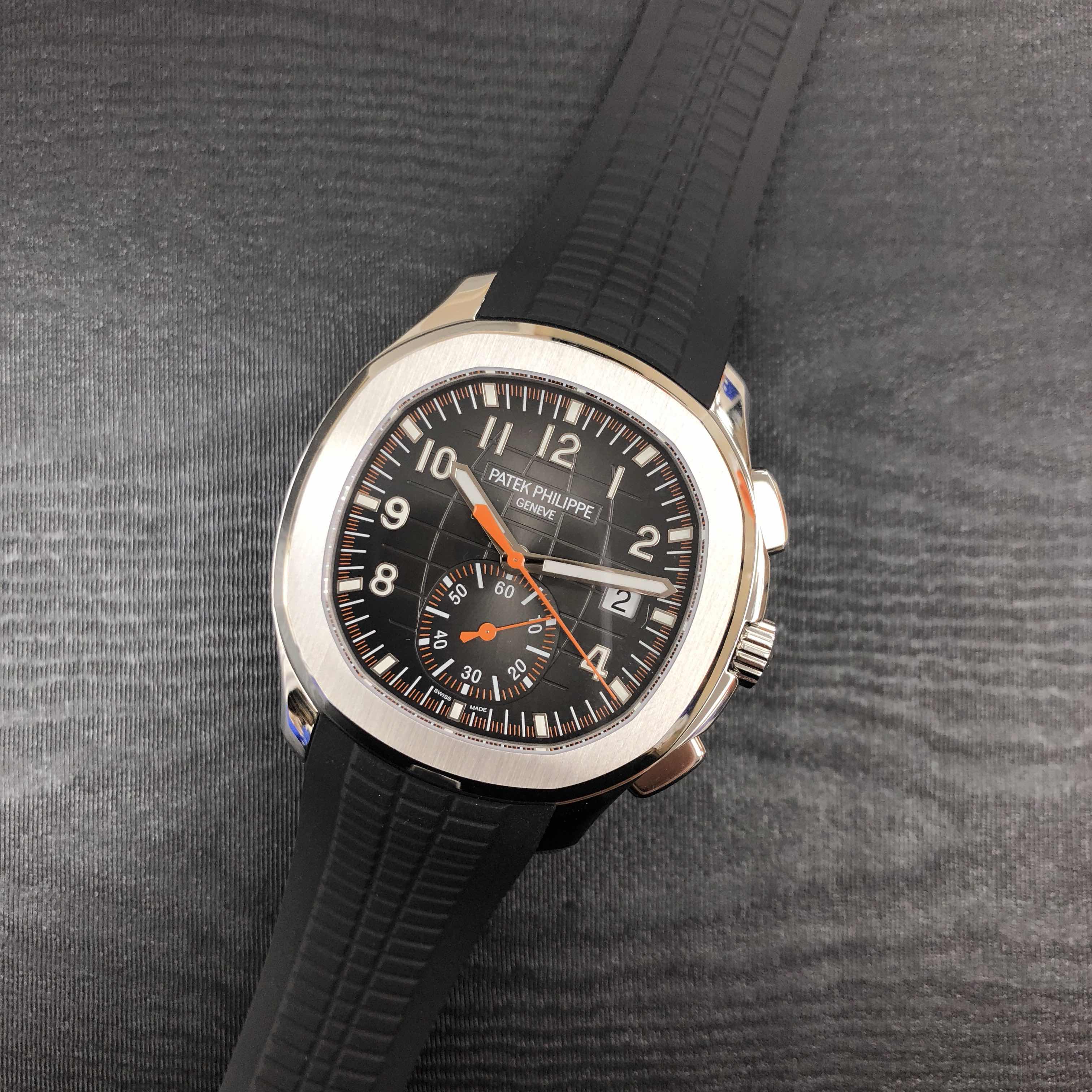 Patek Philippe 5968A-001 6