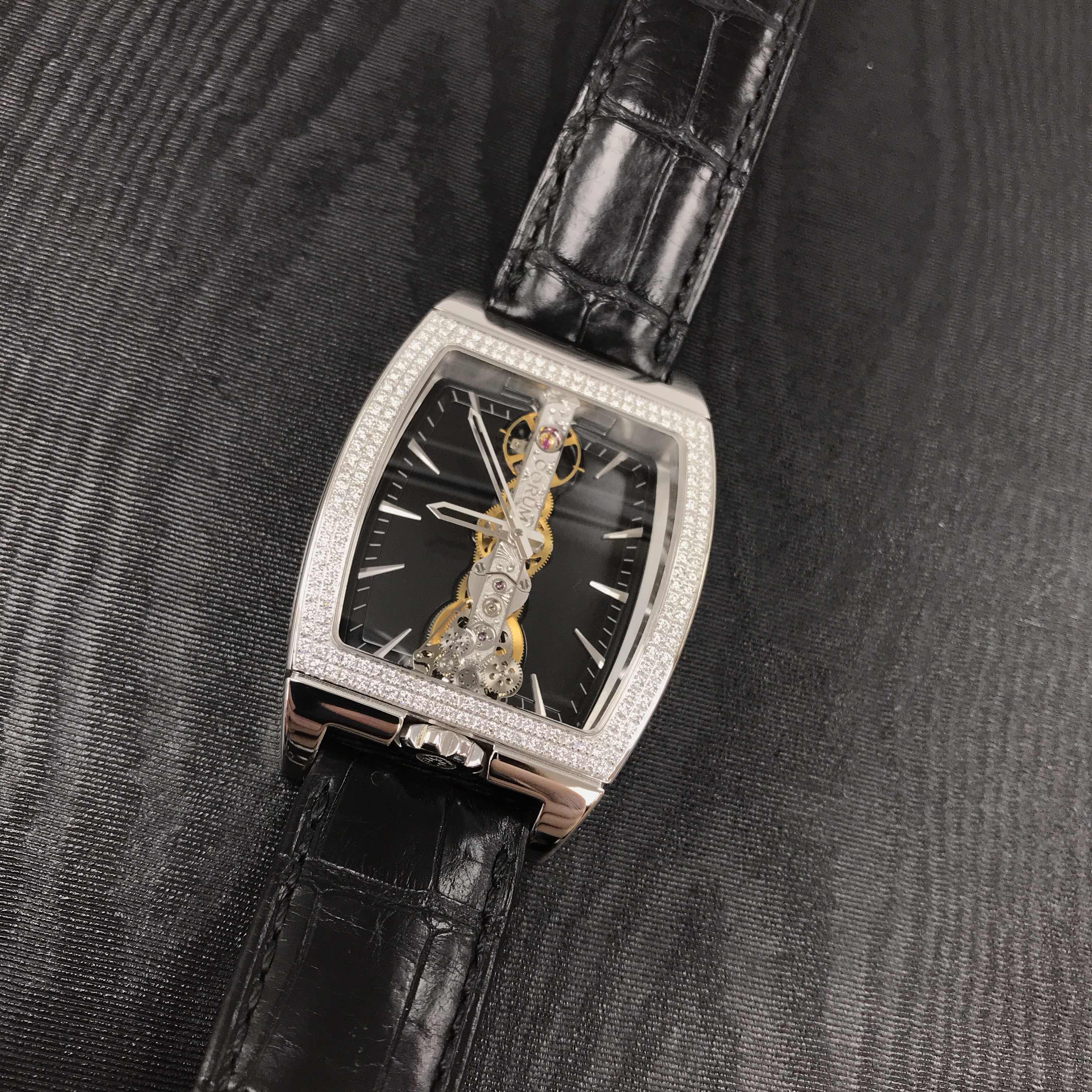 Corum 113.151.69/0001 FN01 6