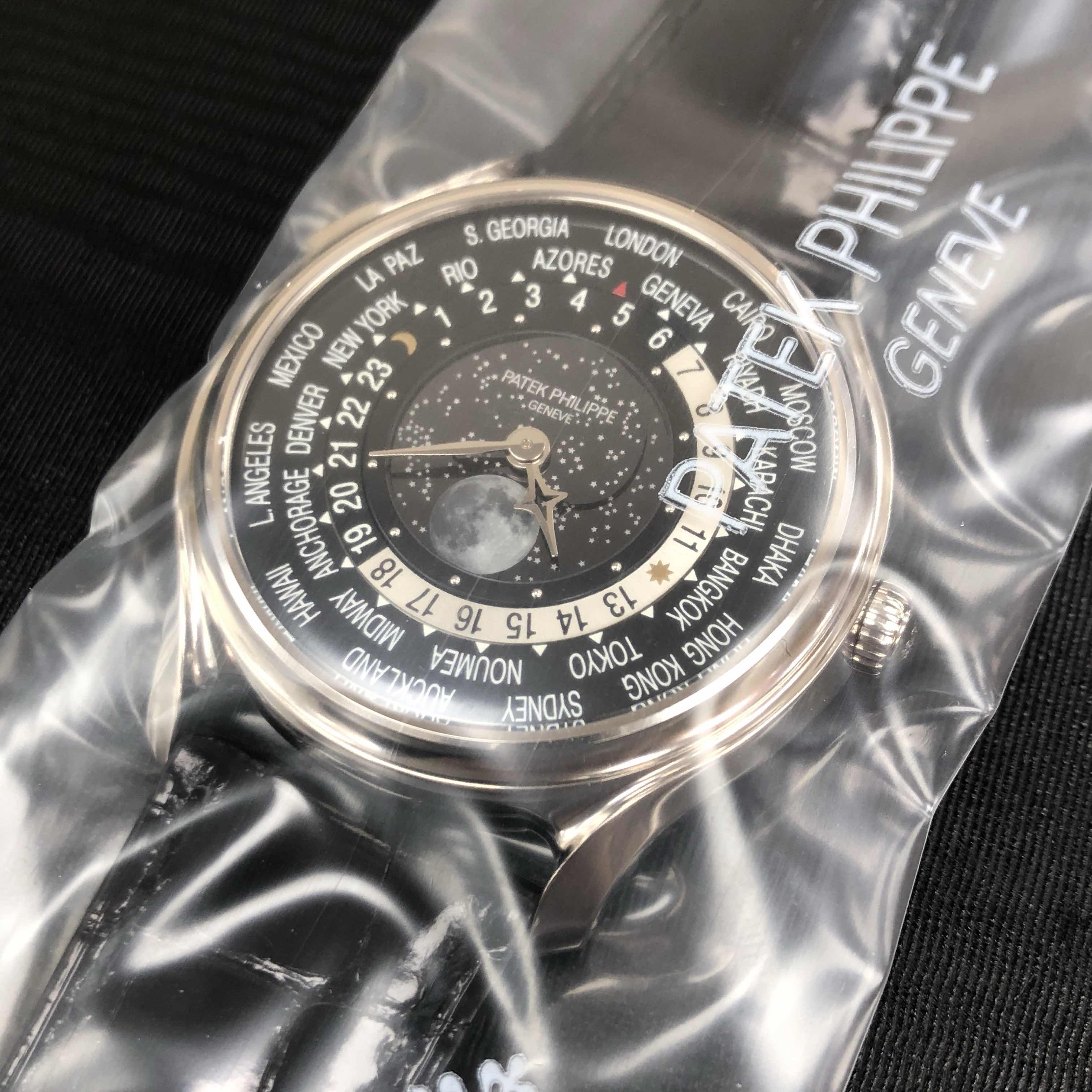 Patek Philippe 5575G-001 6