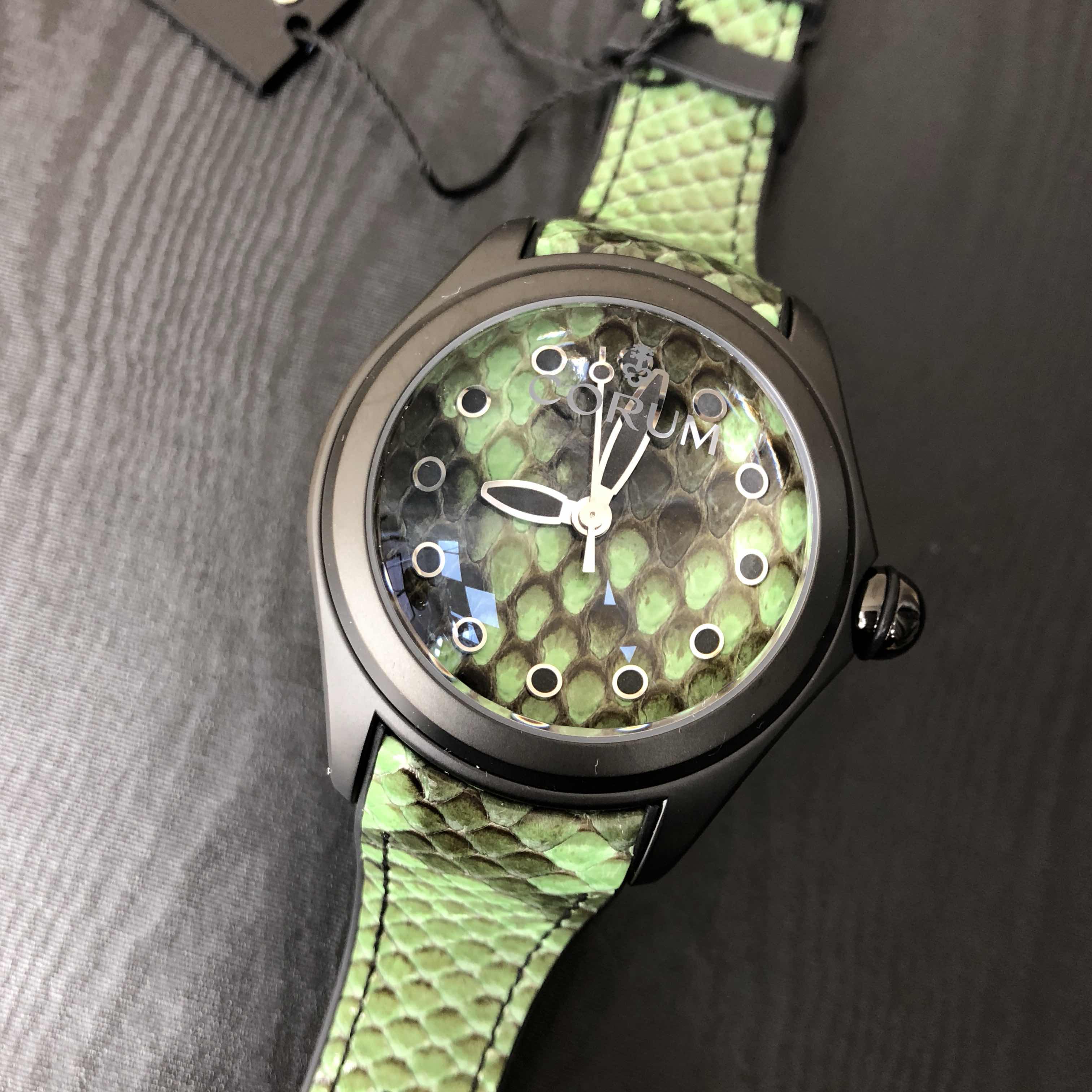 Corum 082.310.98/0337 PV01 6
