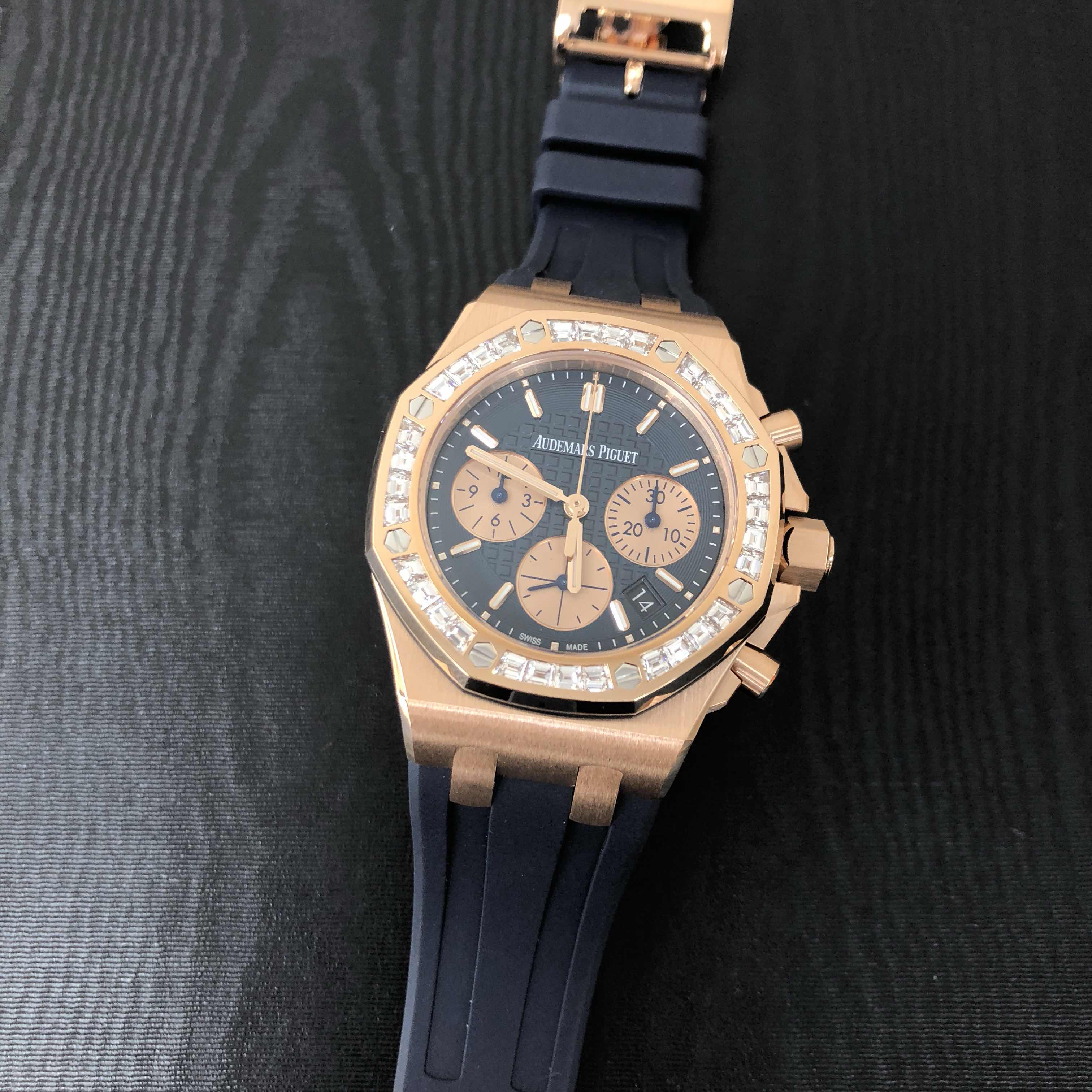 Audemars Piguet 26236OR.ZZ.D027CA.01 6