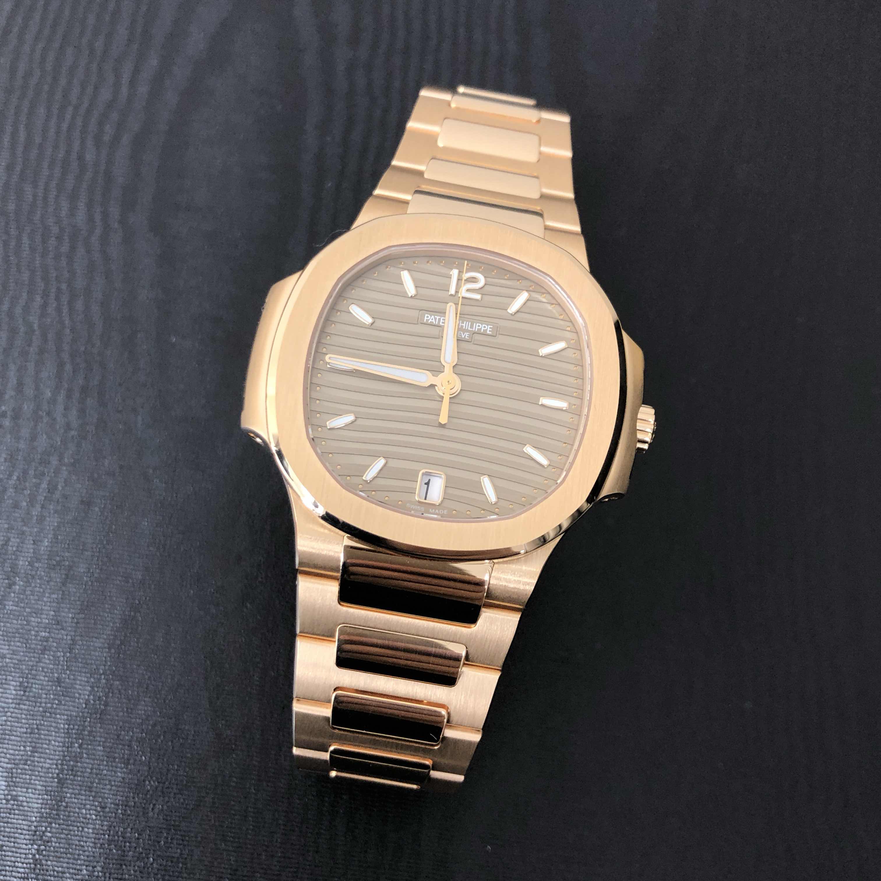 Patek Philippe 7118/1R-010 6
