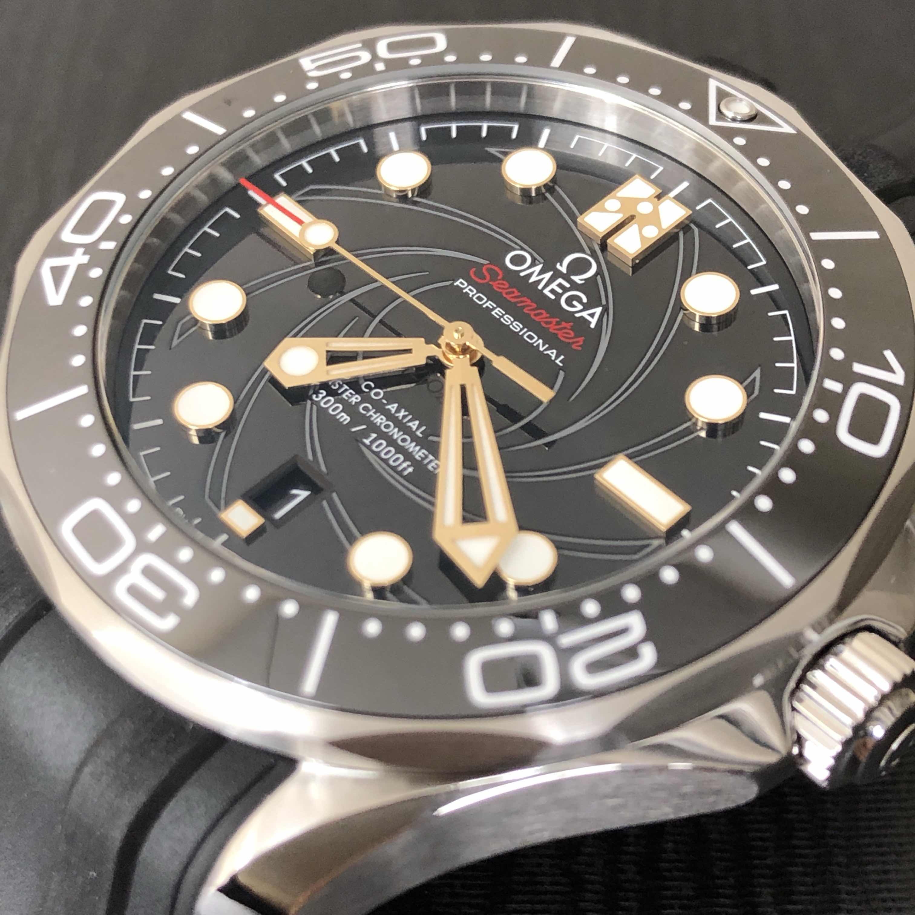 Omega 210.22.42.20.01.004 6