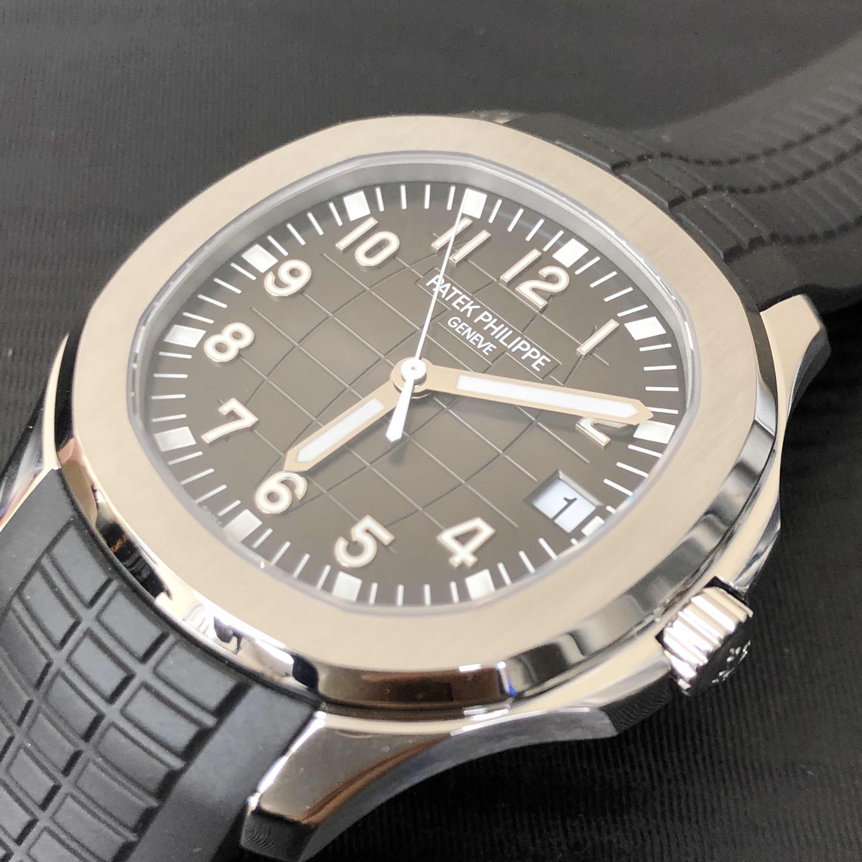 Patek Philippe 5167A-001  6