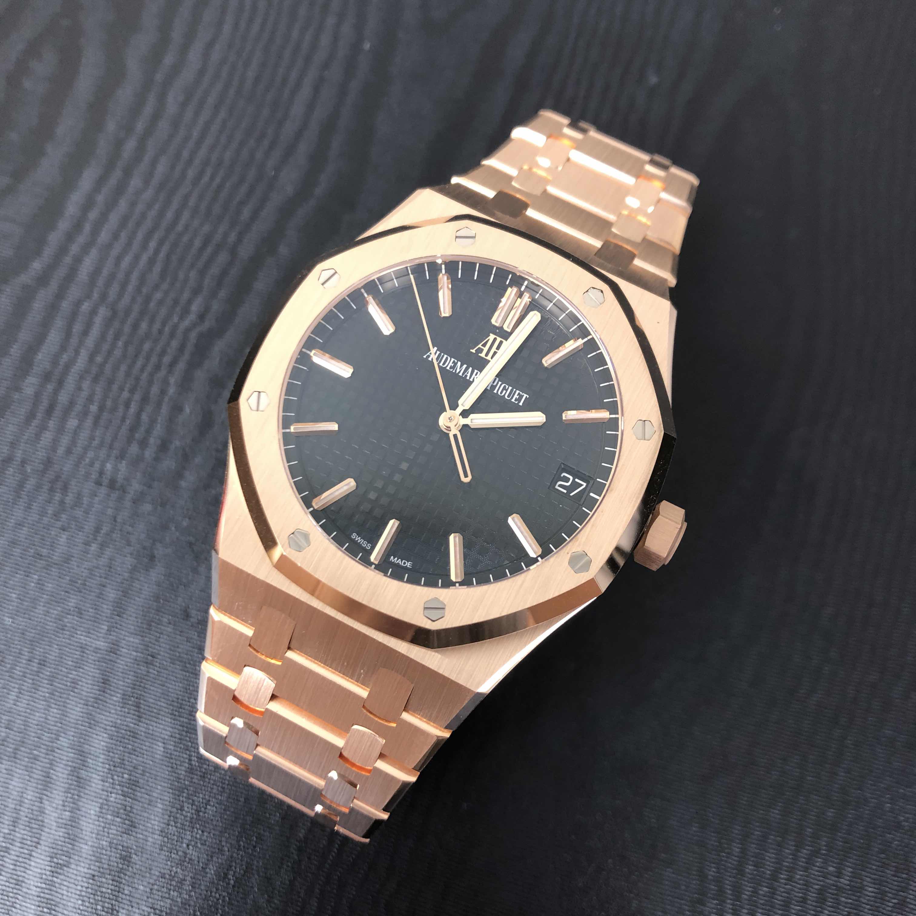 Audemars Piguet 15500OR.OO.1220OR.01  6