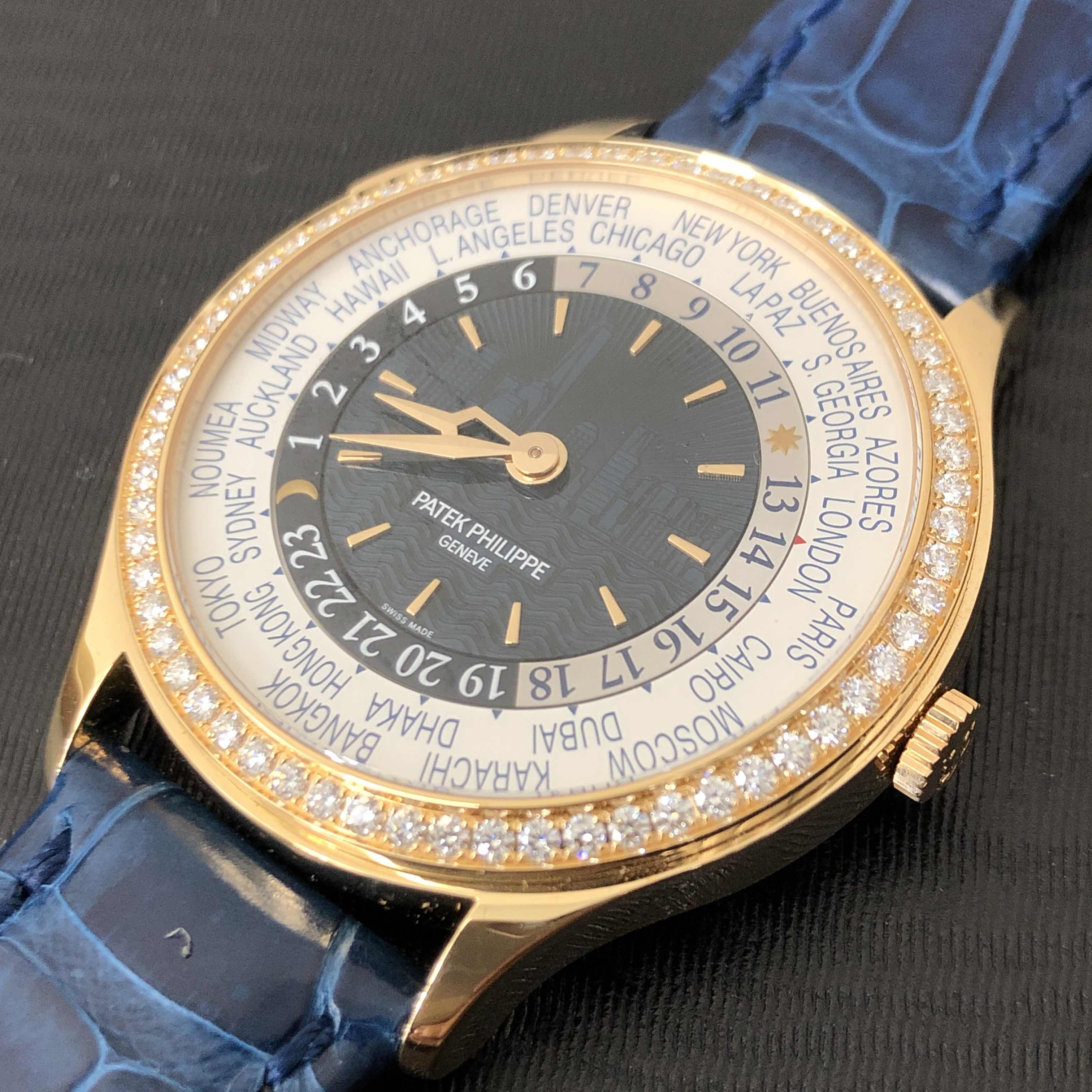Patek Philippe 7130R-012  6
