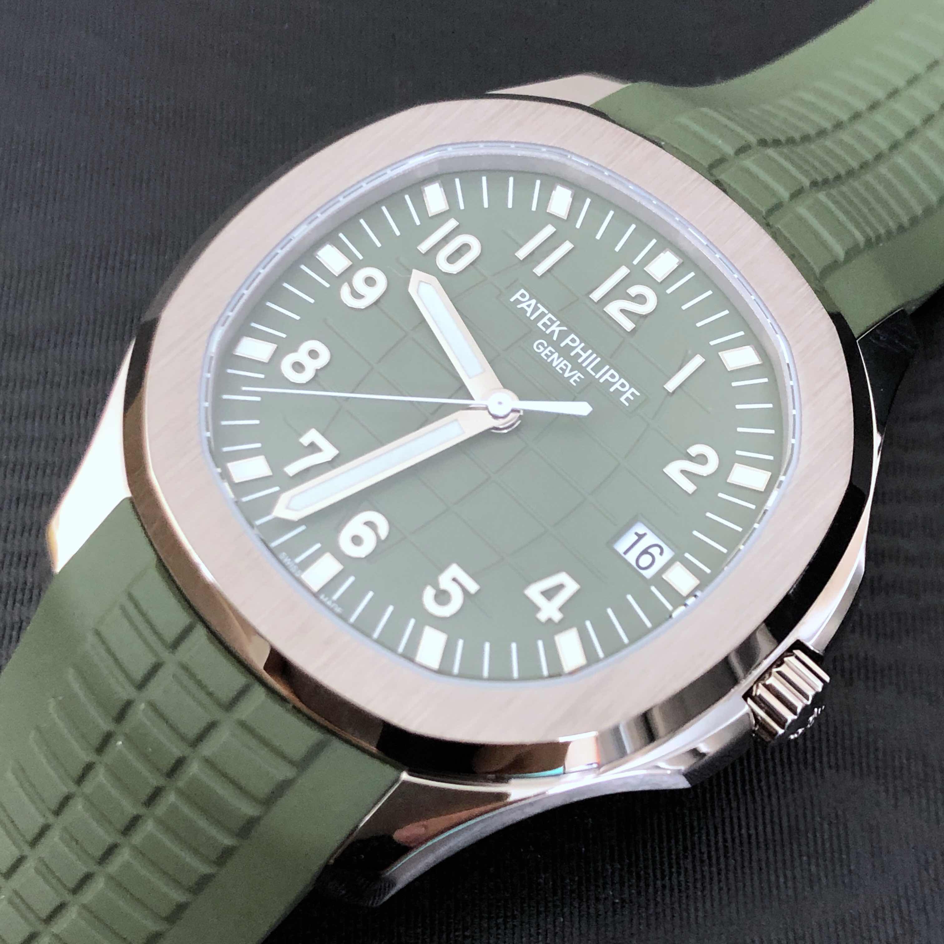 Patek Philippe 5168G-010 6