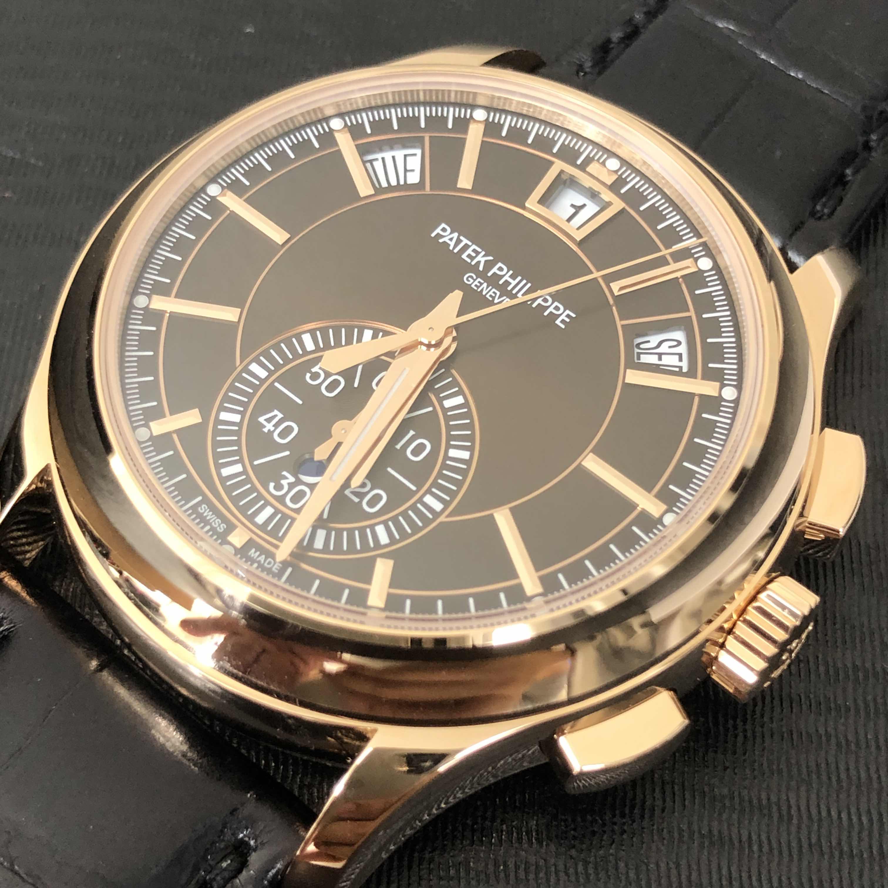 Patek Philippe 5905R-001 6