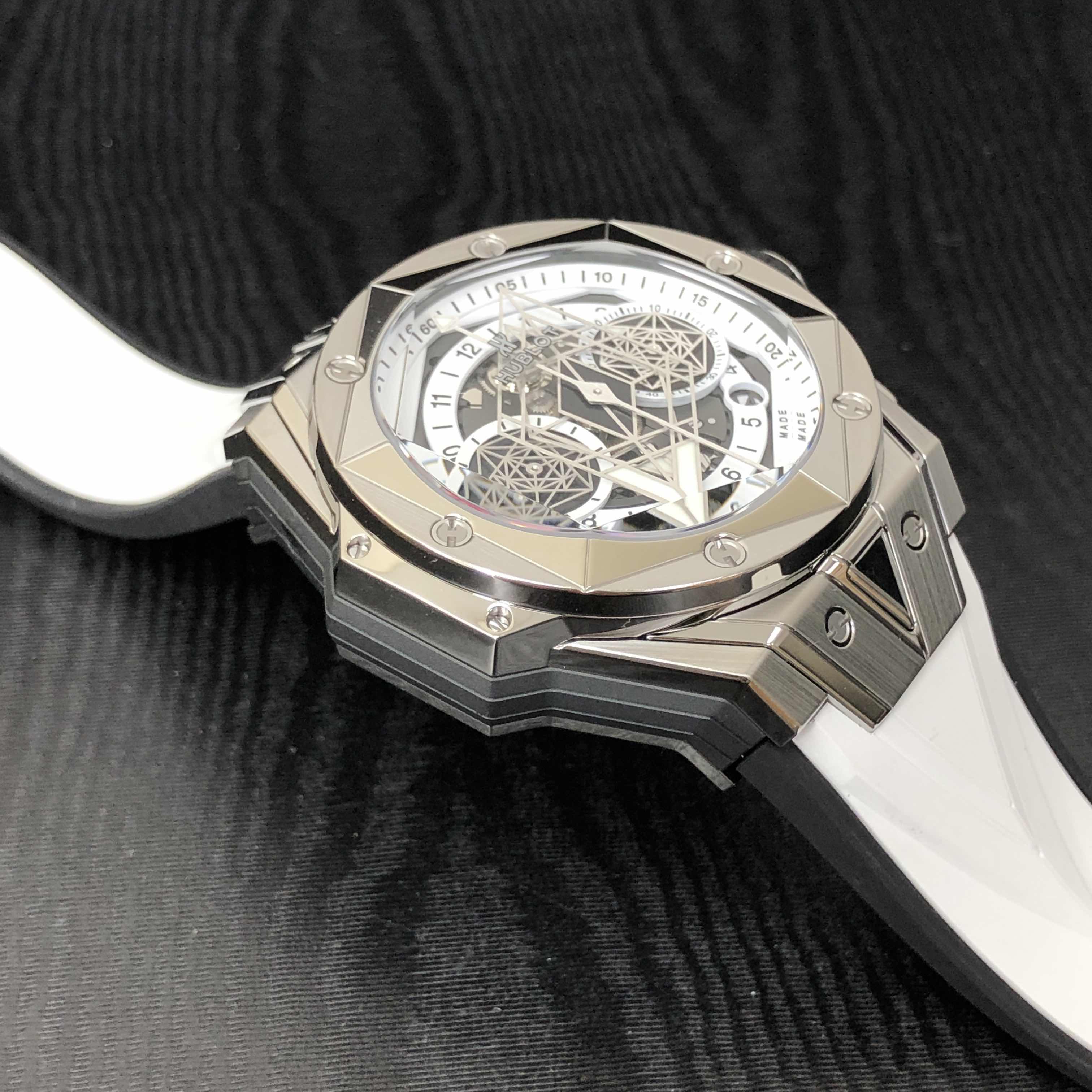 Hublot 418.NX.2001.RX.MXM20 6
