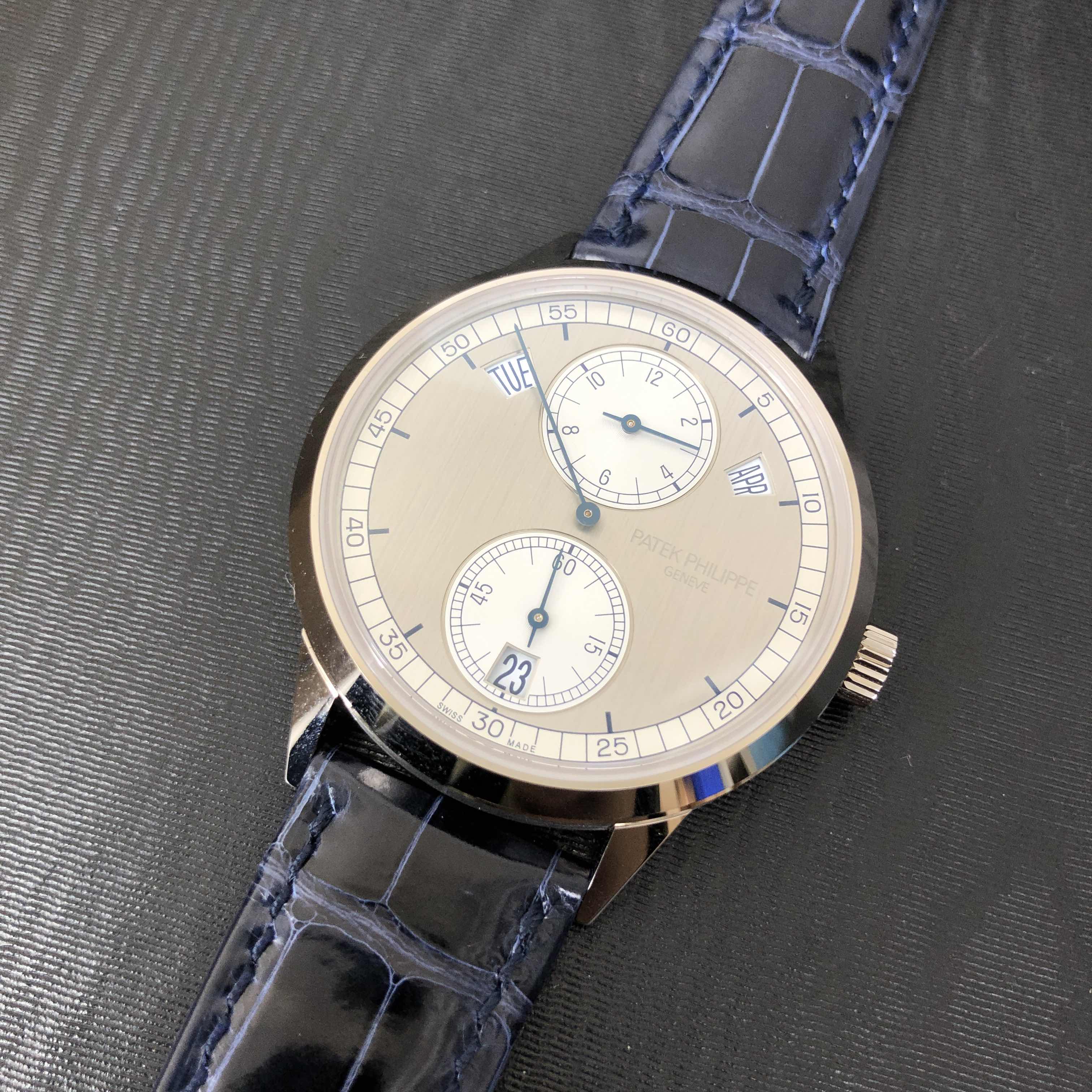 Patek Philippe 5235G-001 6