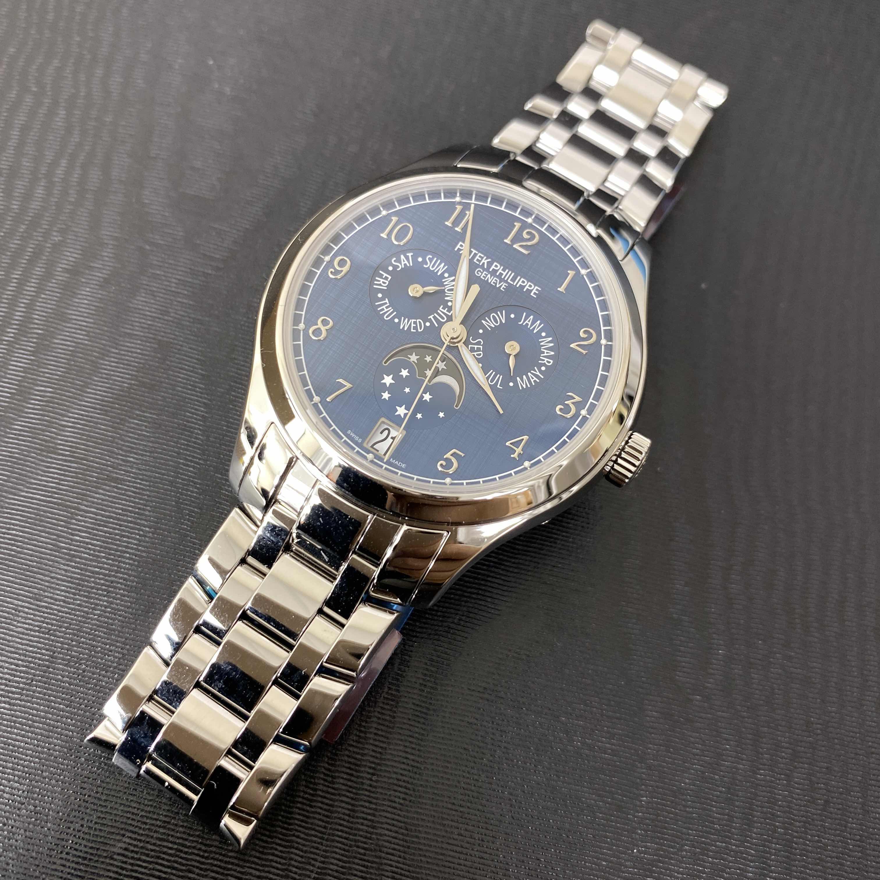 Patek Philippe 4947/1A-001 6