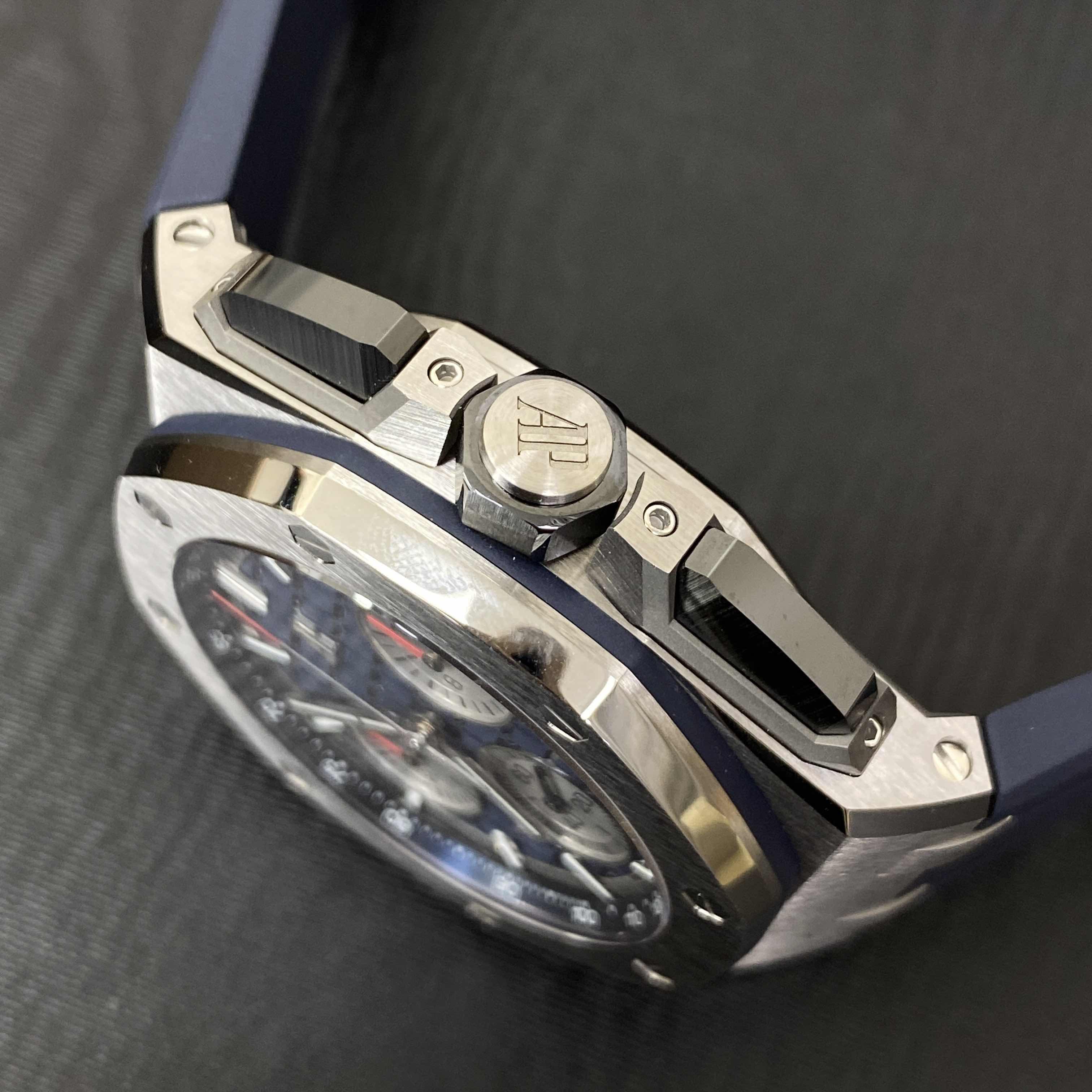 Audemars Piguet 26420TI.OO.A027CA.01 6