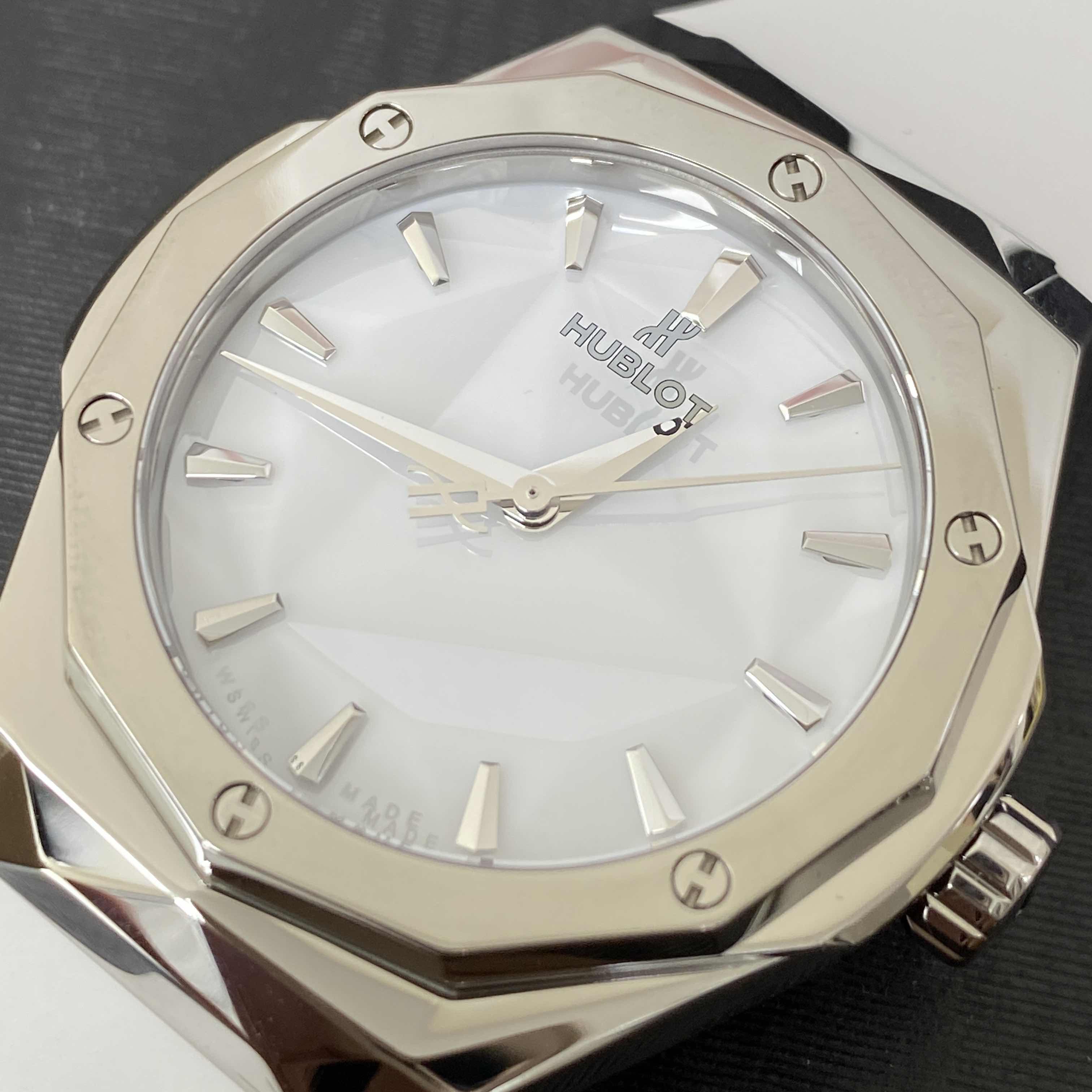 Hublot 550.NS.2200.RW.ORL20 6