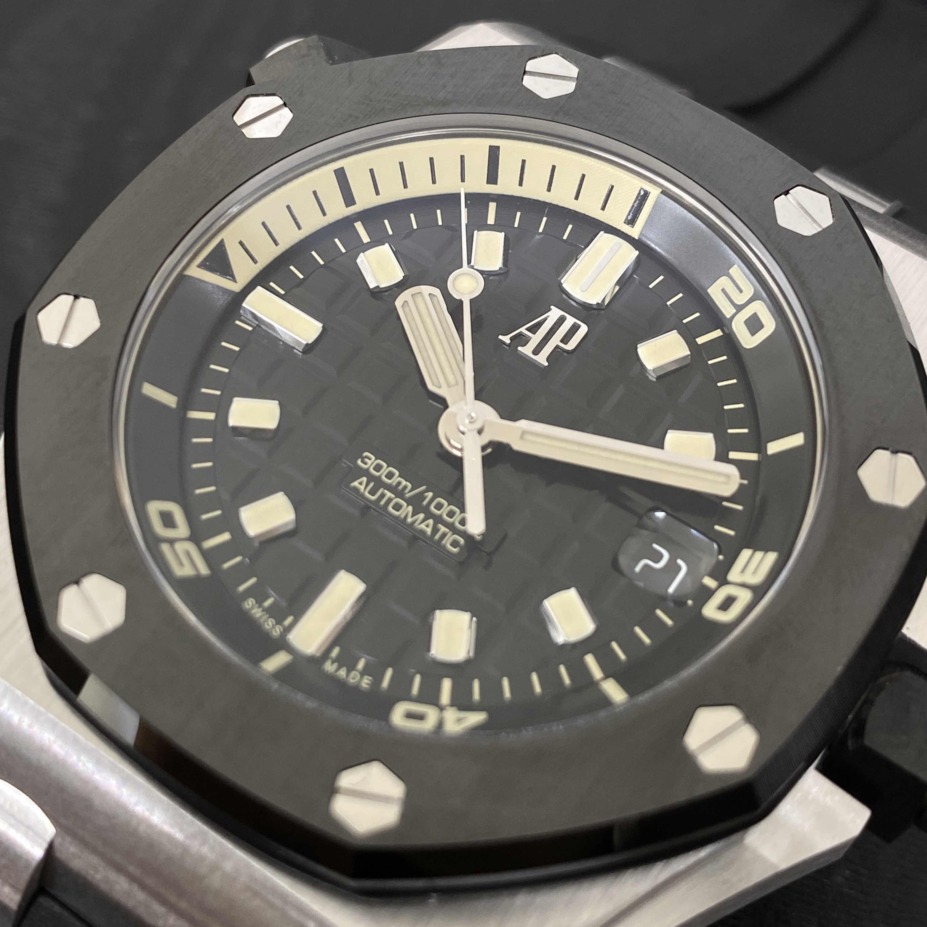 Audemars Piguet 15720CN.OO.A002CA.01 6