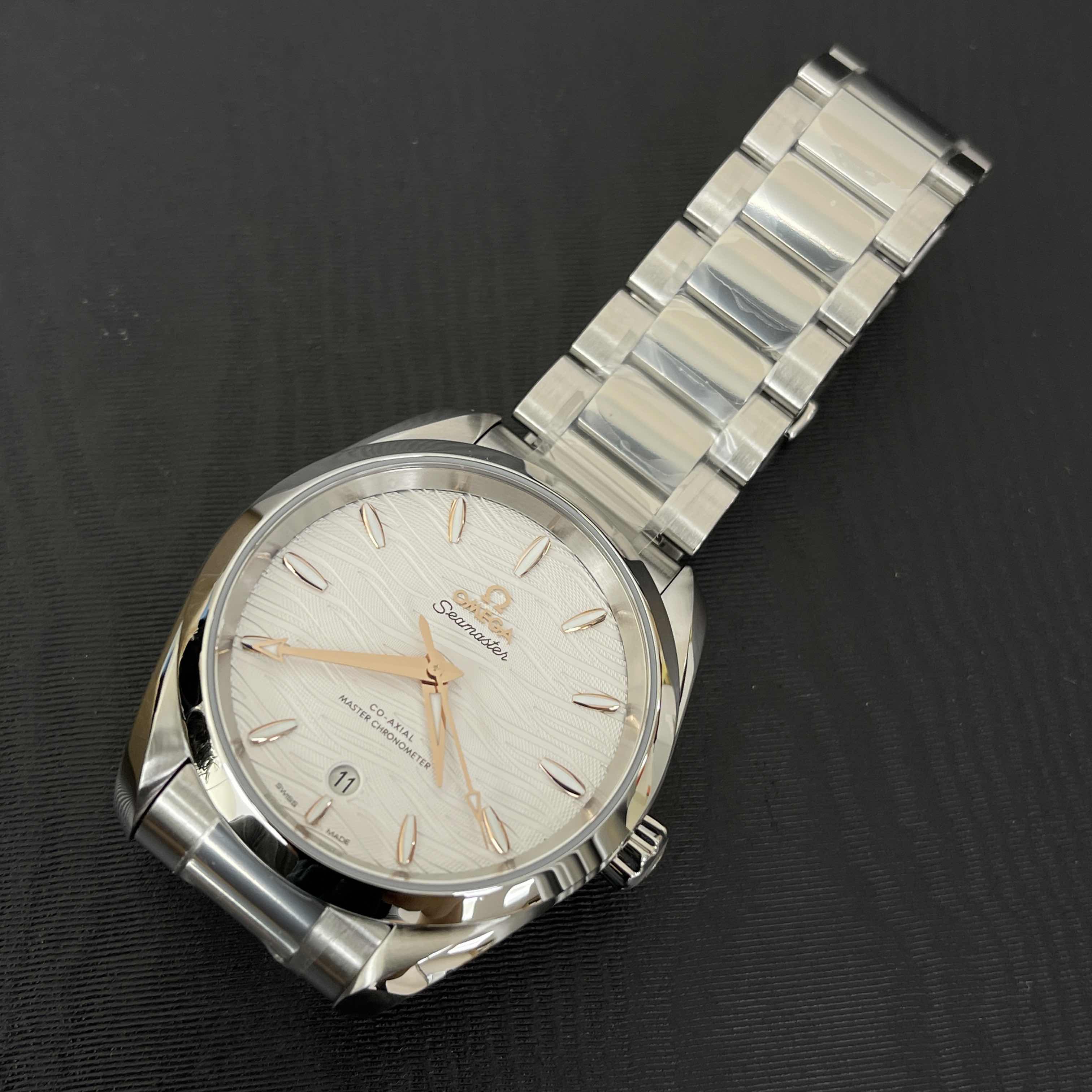 Omega 220.10.38.20.02.002 6