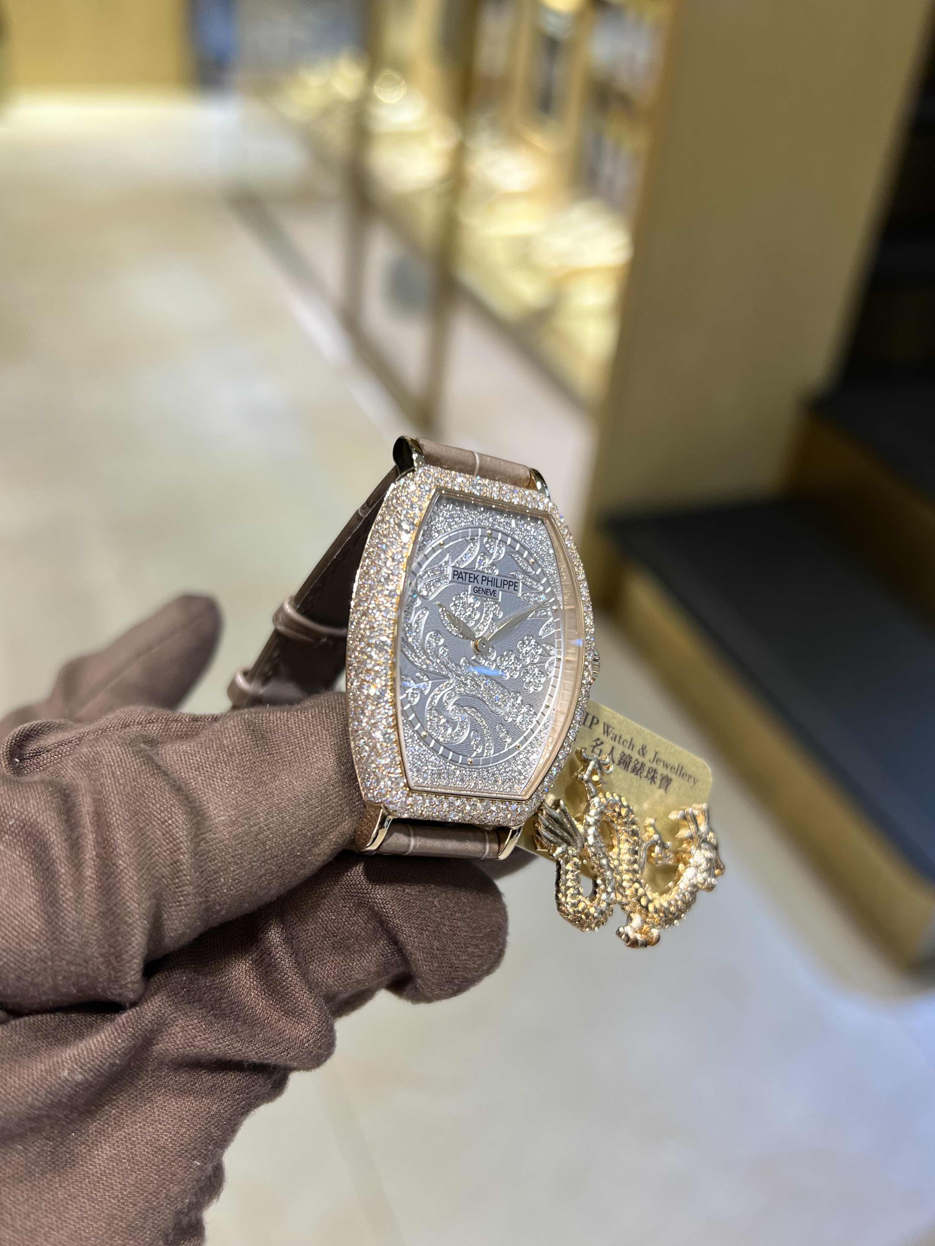 Patek Philippe 7099R-001 6