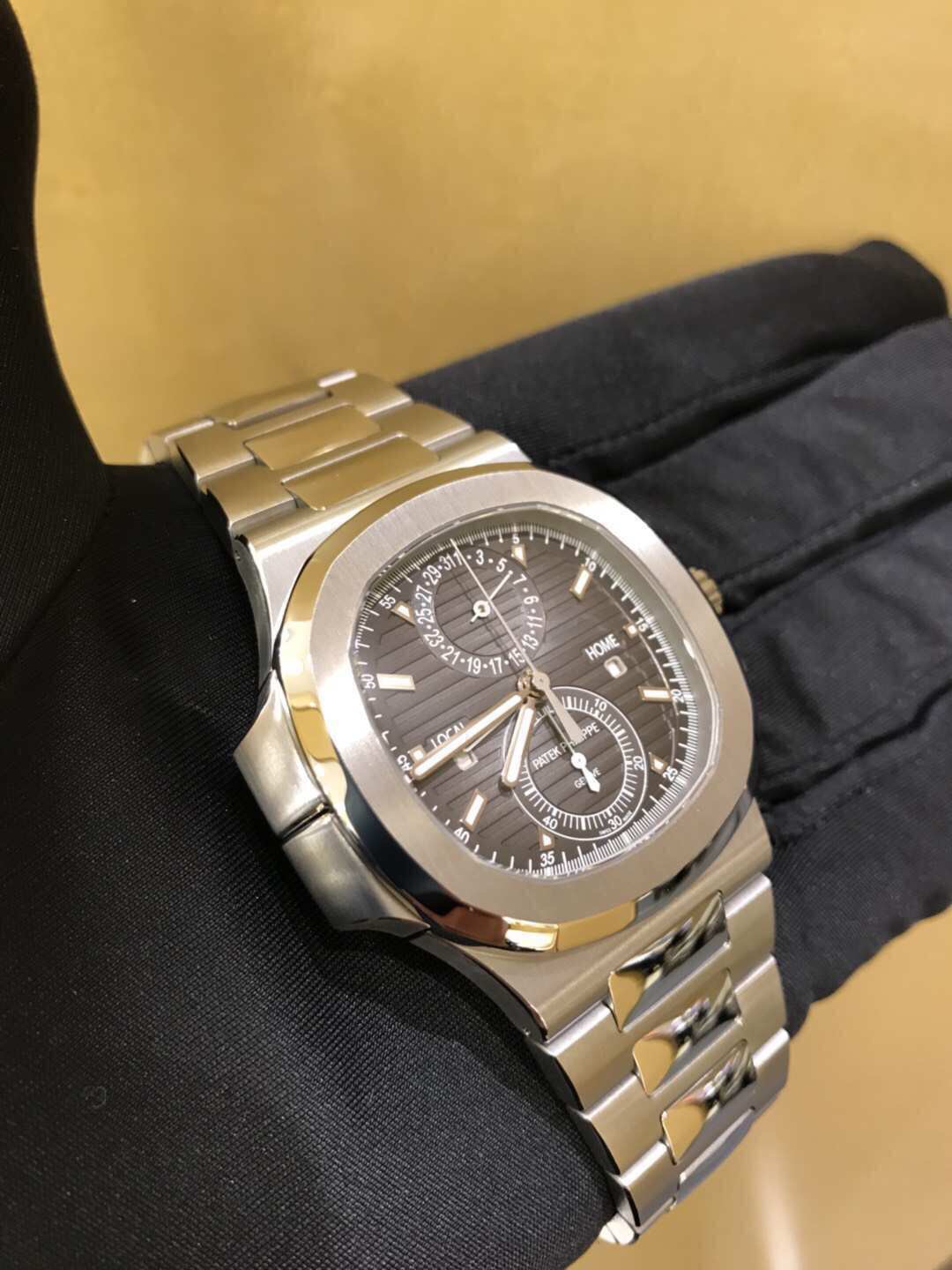Patek Philippe 5990/1A-001  7