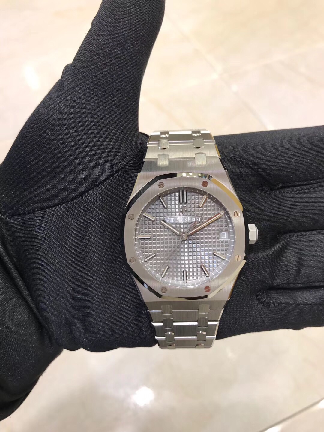 Audemars Piguet 15500ST.OO.1220ST.02  7