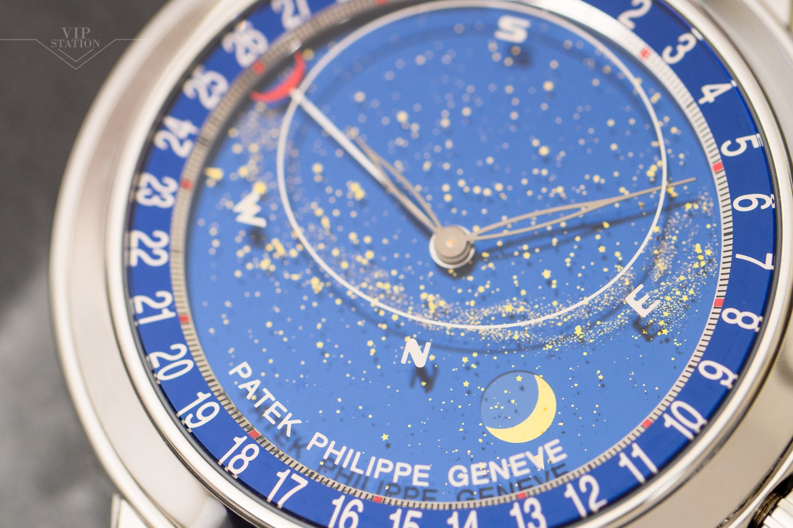 Patek Philippe 6102P-001 7