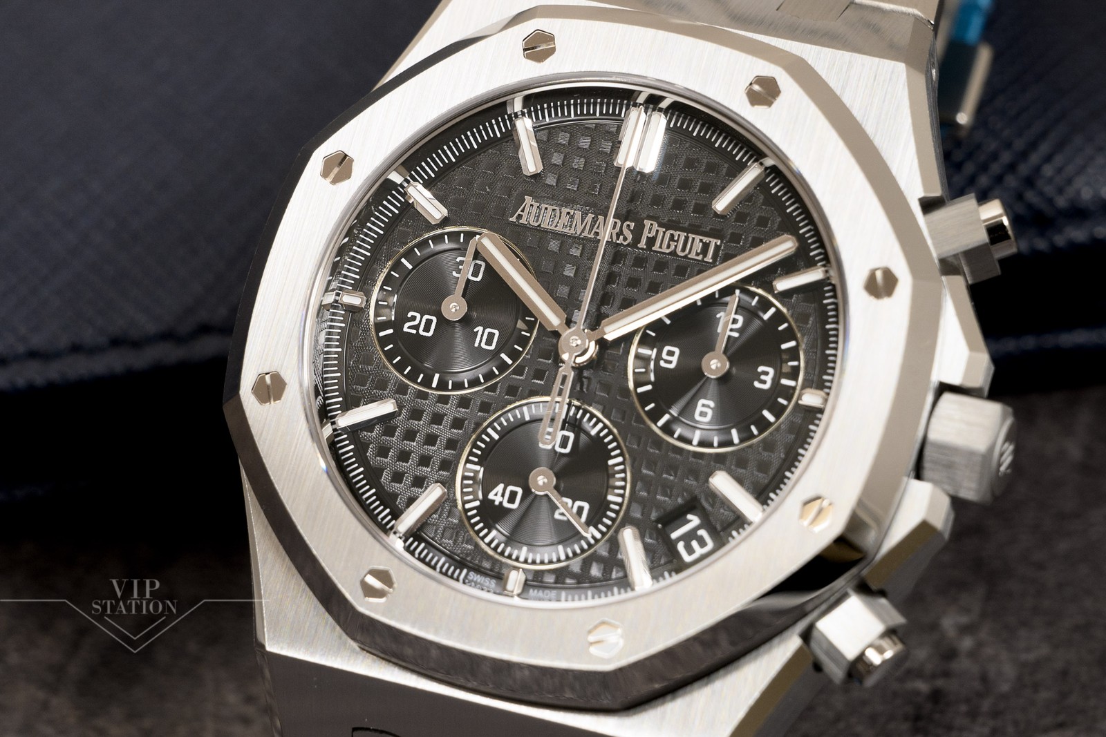 Audemars Piguet 26240ST.OO.1320ST.02 7