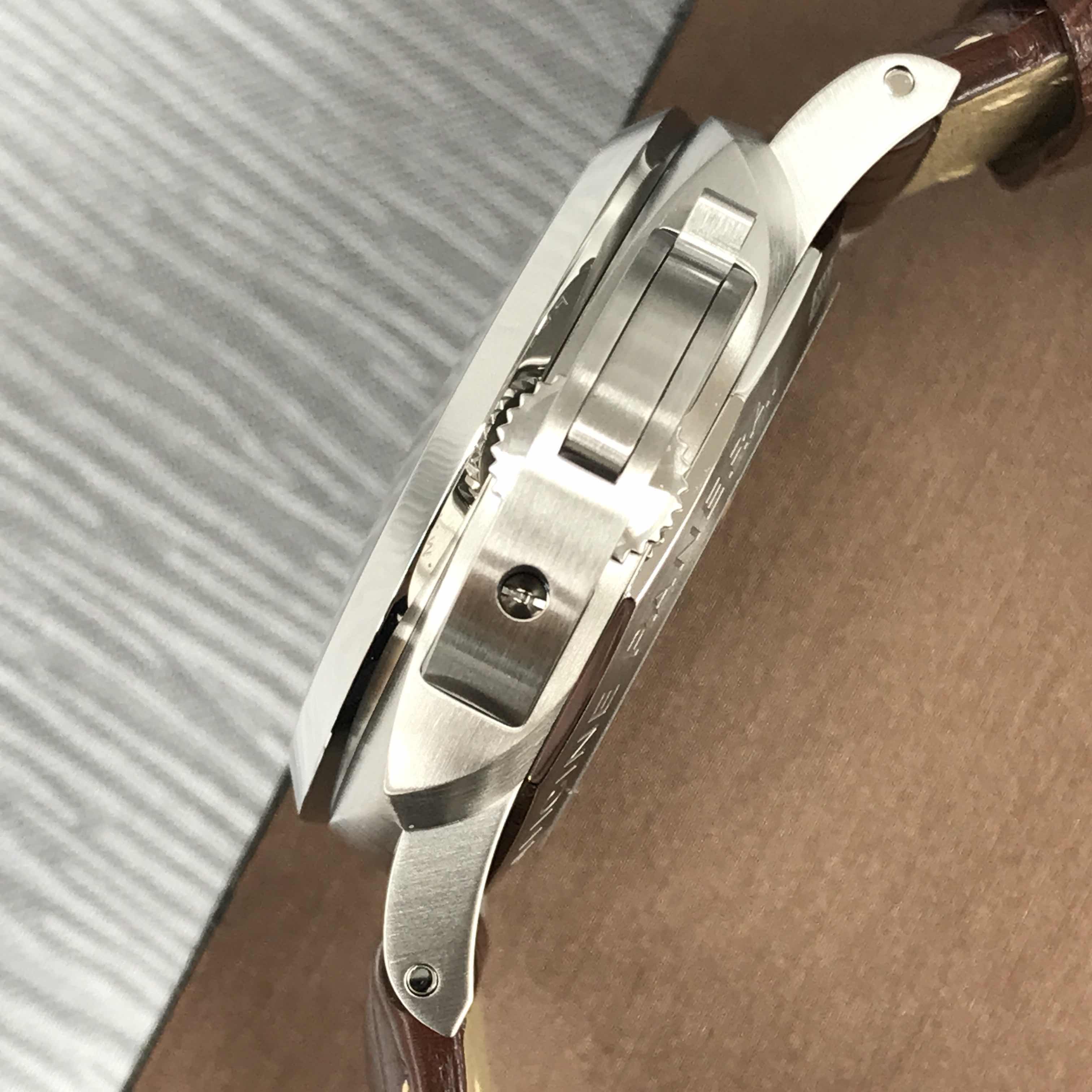 Panerai PAM01320   7