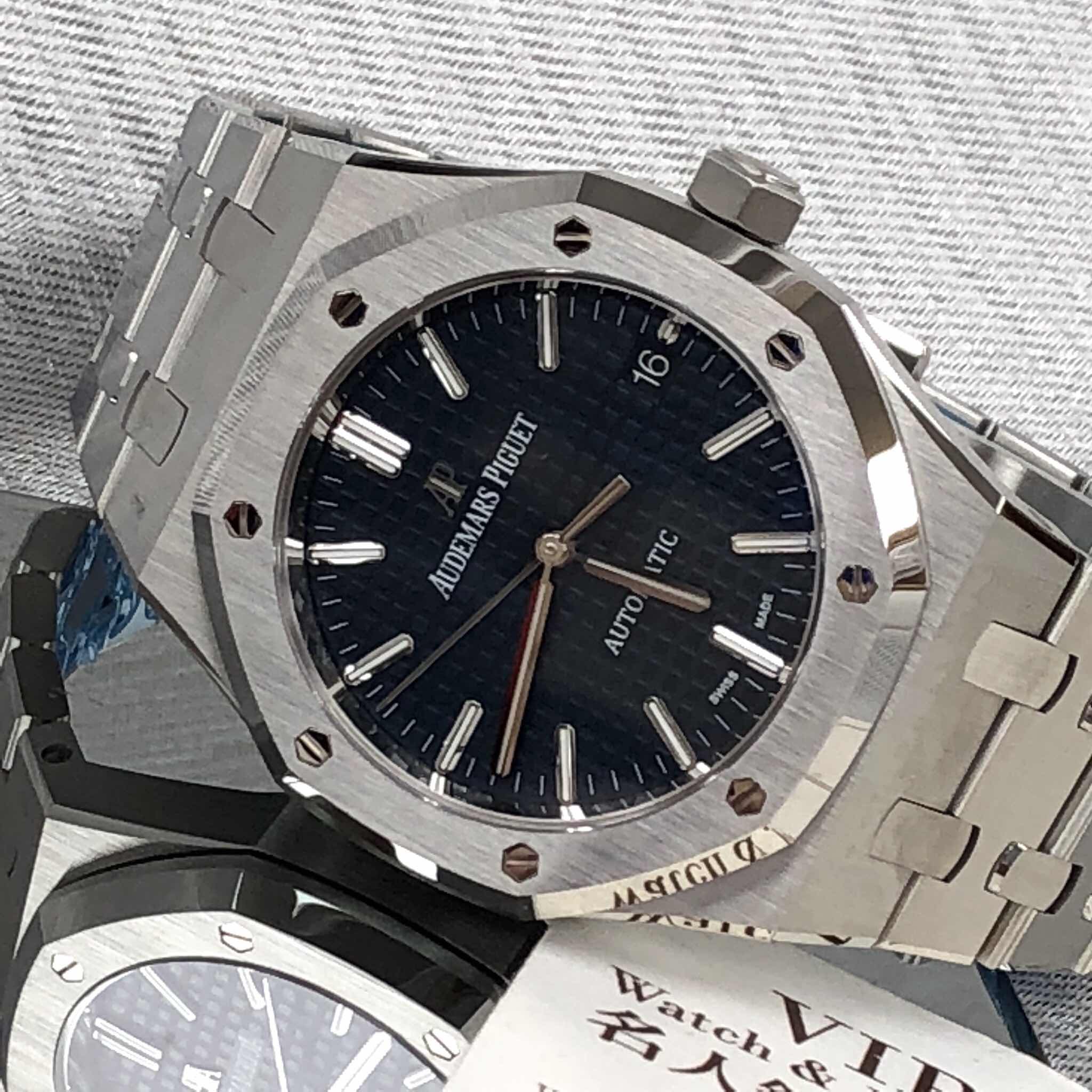 Audemars Piguet 15450ST.OO.1256ST.03  7