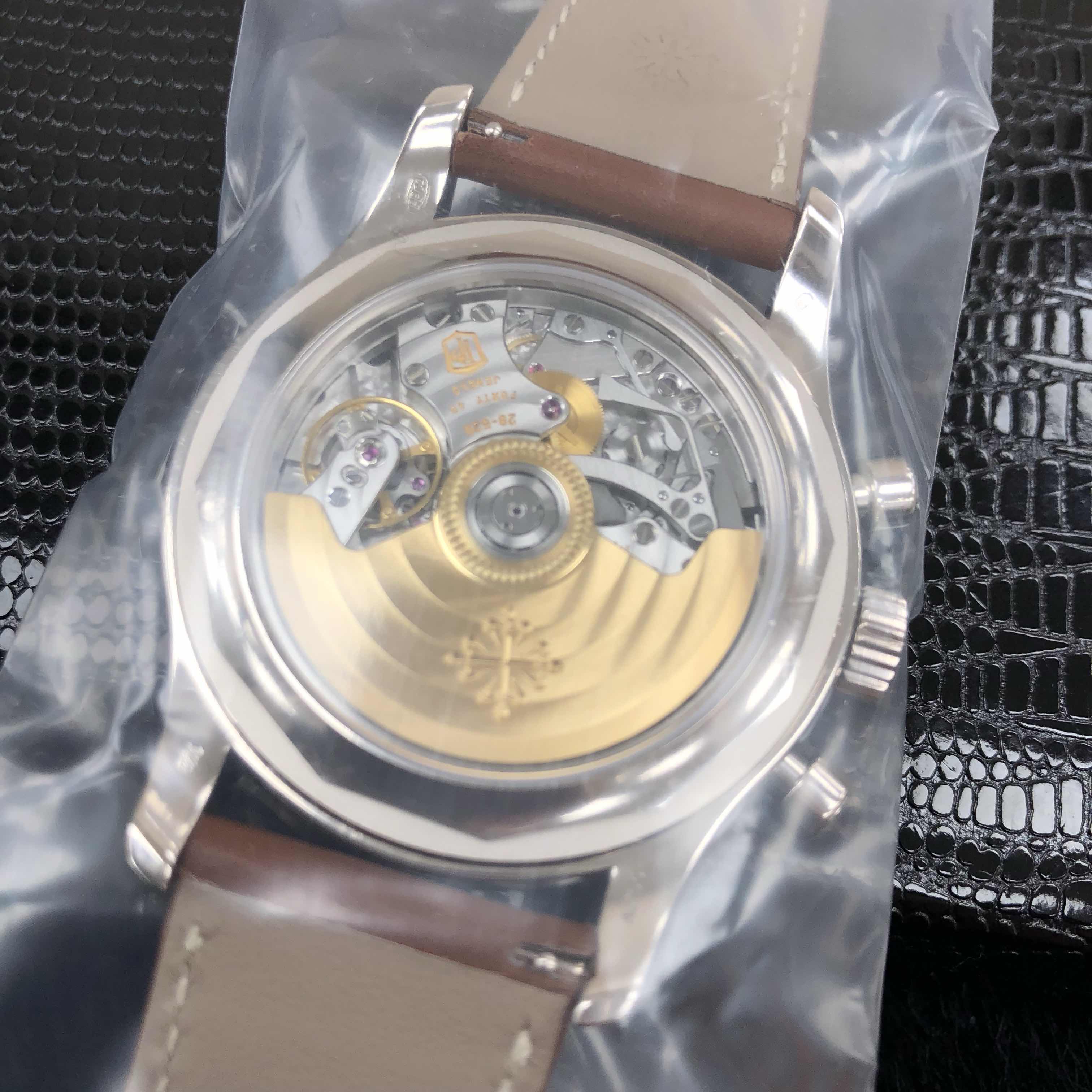 Patek Philippe 5960-01G-001 7