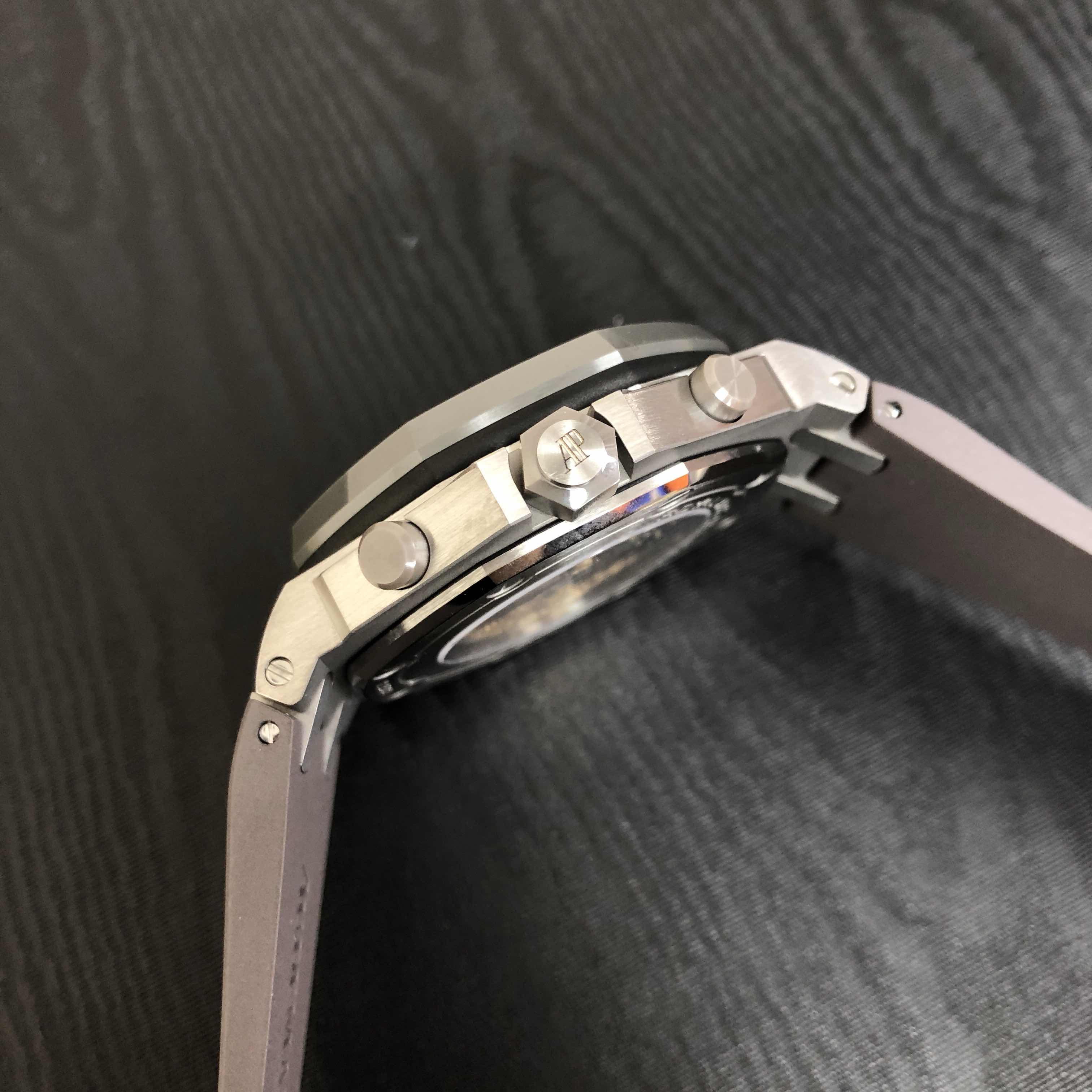 Audemars Piguet 26470IO.OO.A006CA.01  7