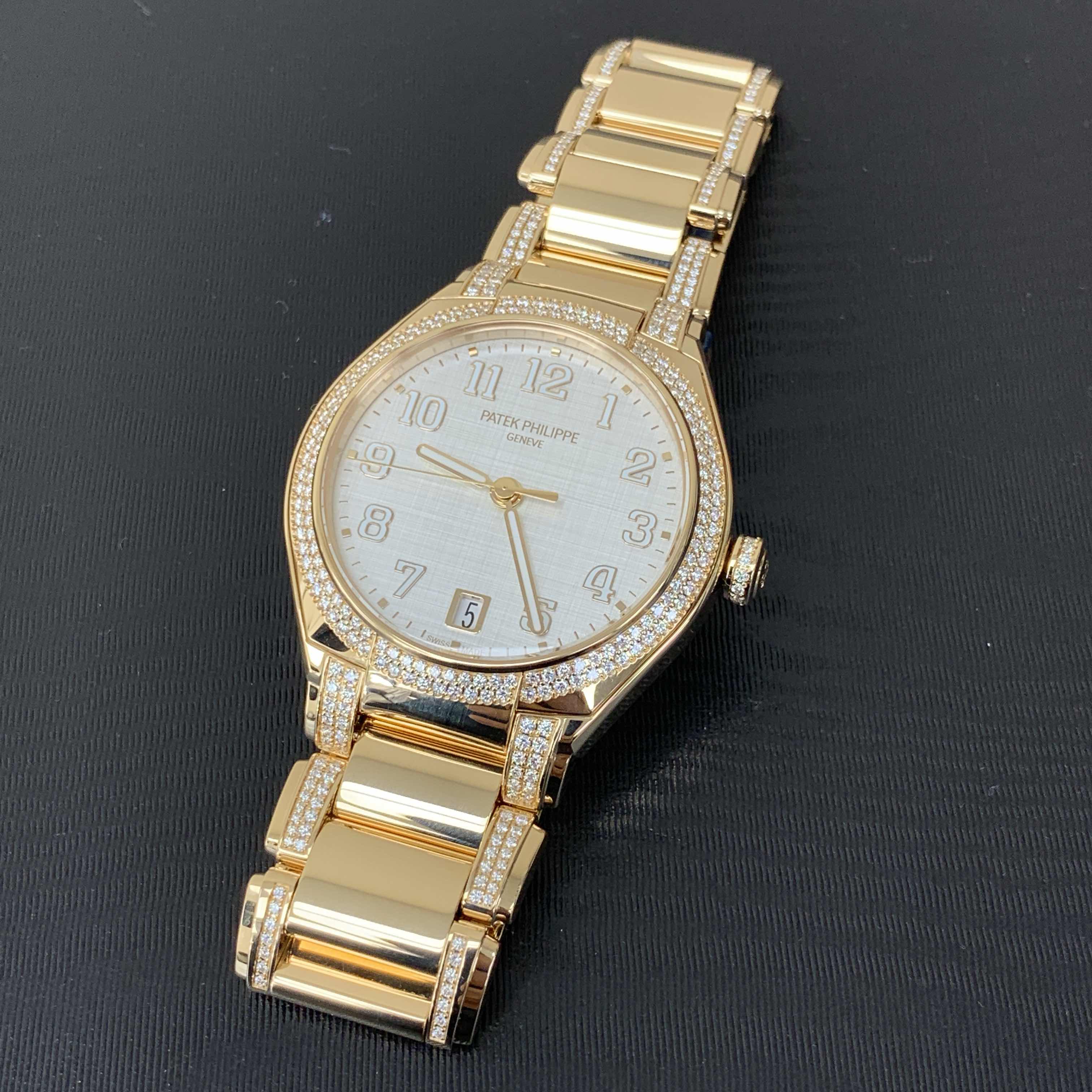 Patek Philippe 7300/1201R-001 7