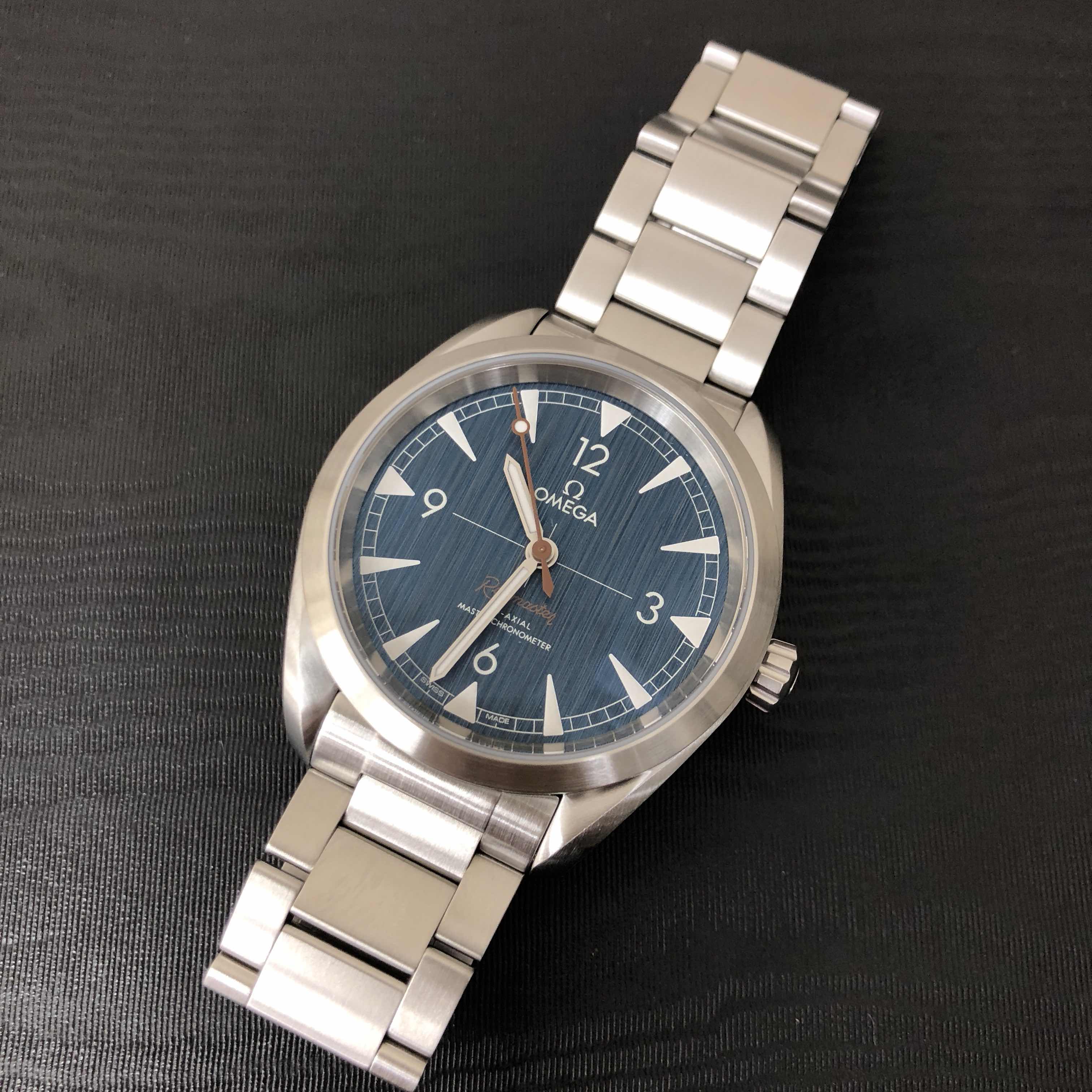 Omega 220.10.40.20.03.001 7