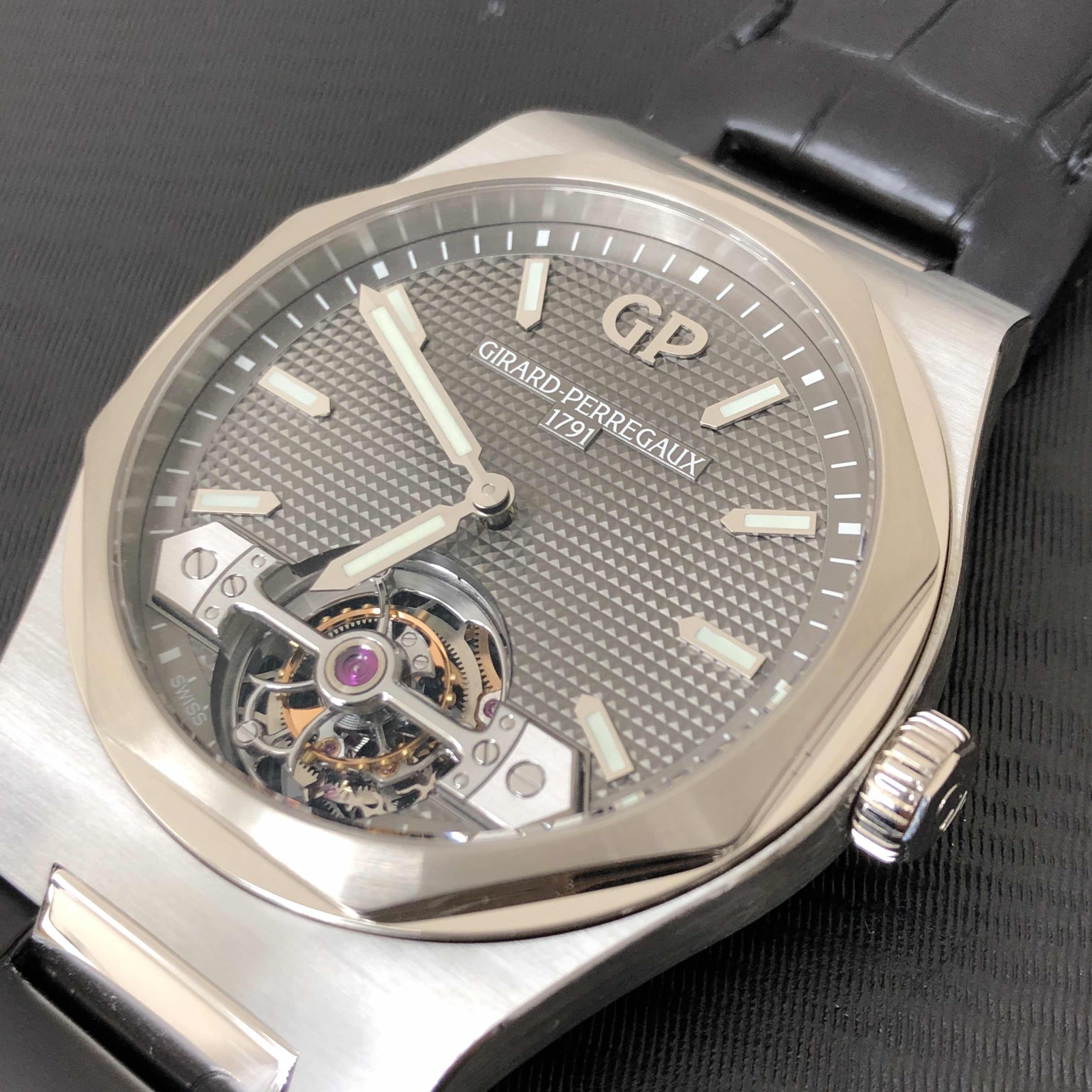 Girard Perregaux 99105-41-232-BB6A 7