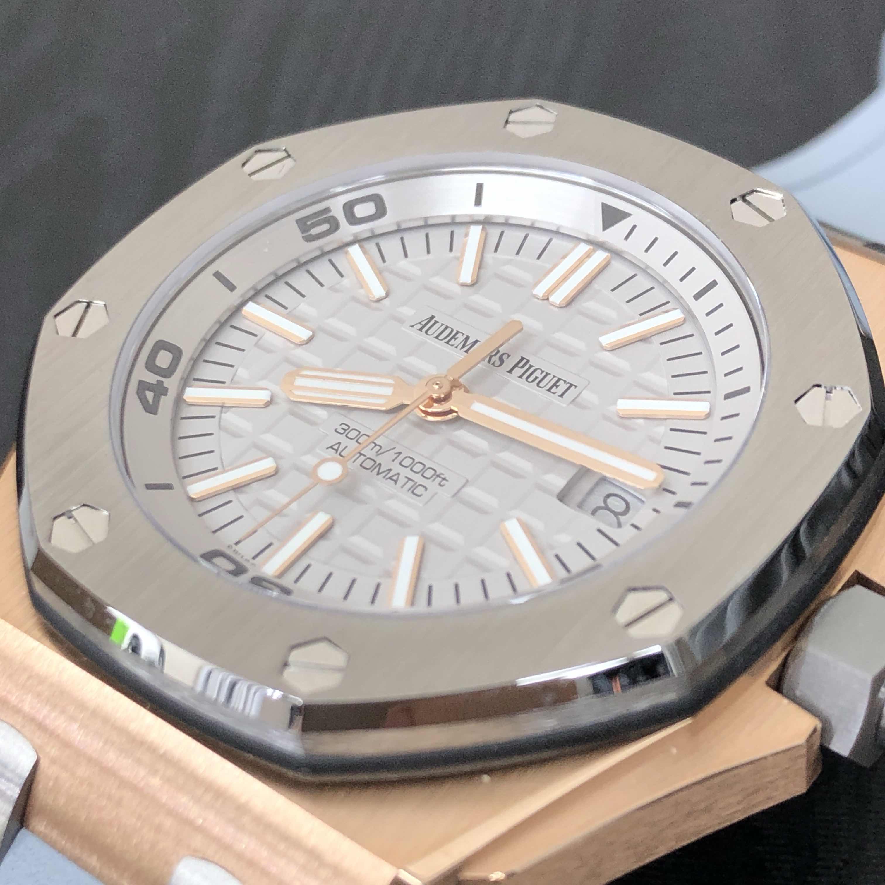 Audemars Piguet 15711OI.OO.A006CA.01 7