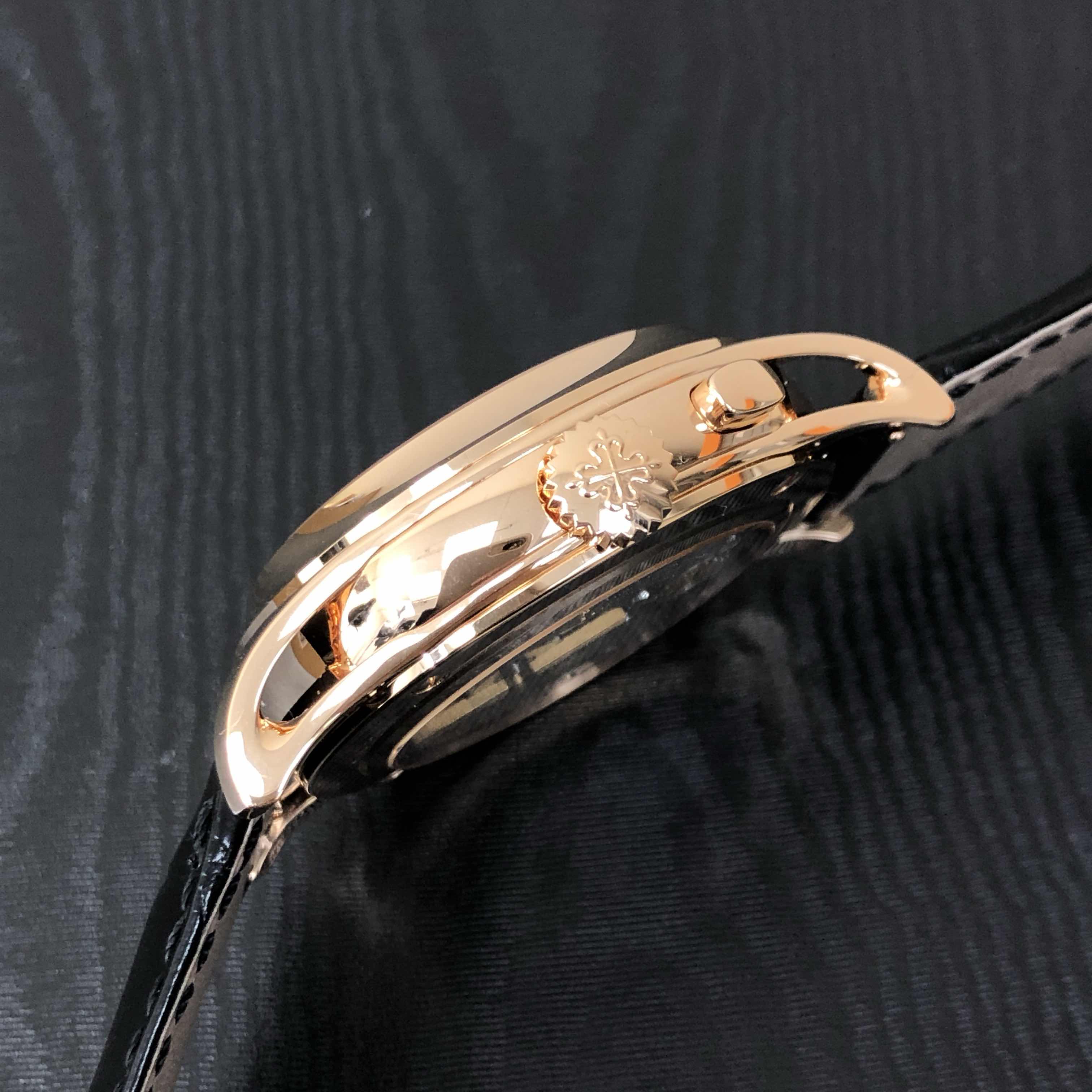 Patek Philippe 5208R-001 7