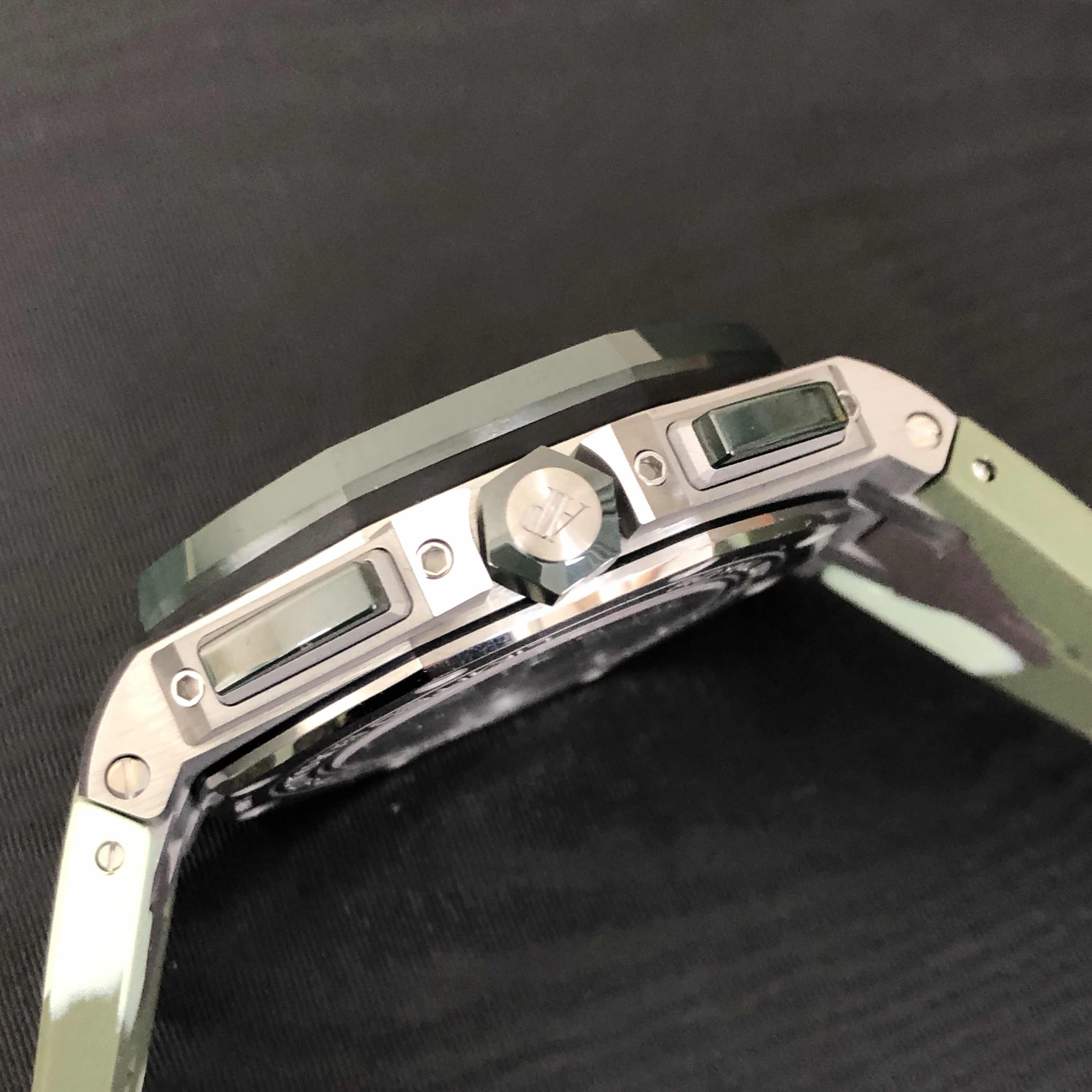 Audemars Piguet 26400SO.OO.A055CA.01  7