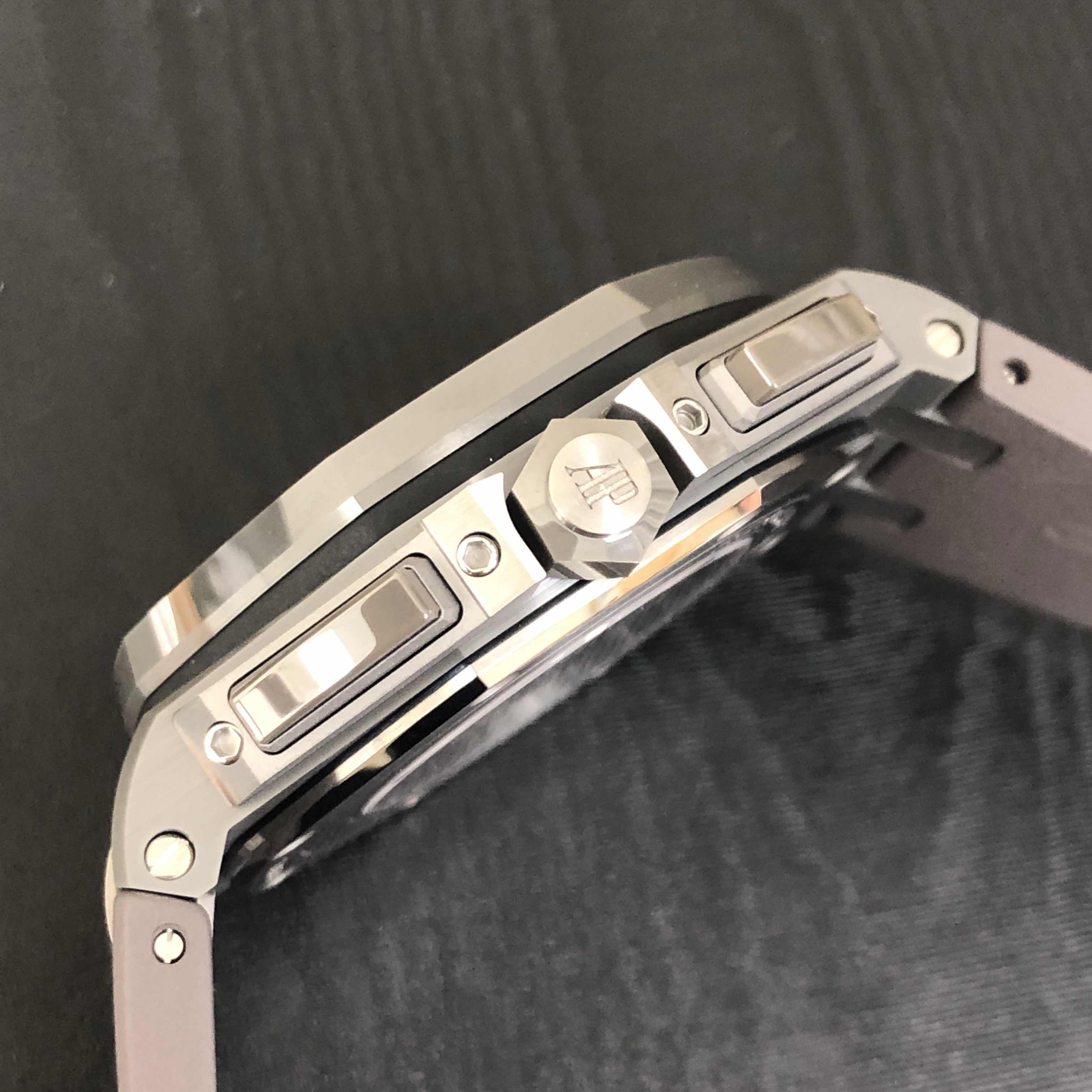Audemars Piguet 26405CG.OO.A004CA.01 7