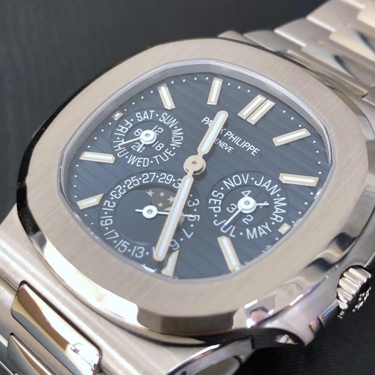 Patek Philippe 5740/1G-001 7