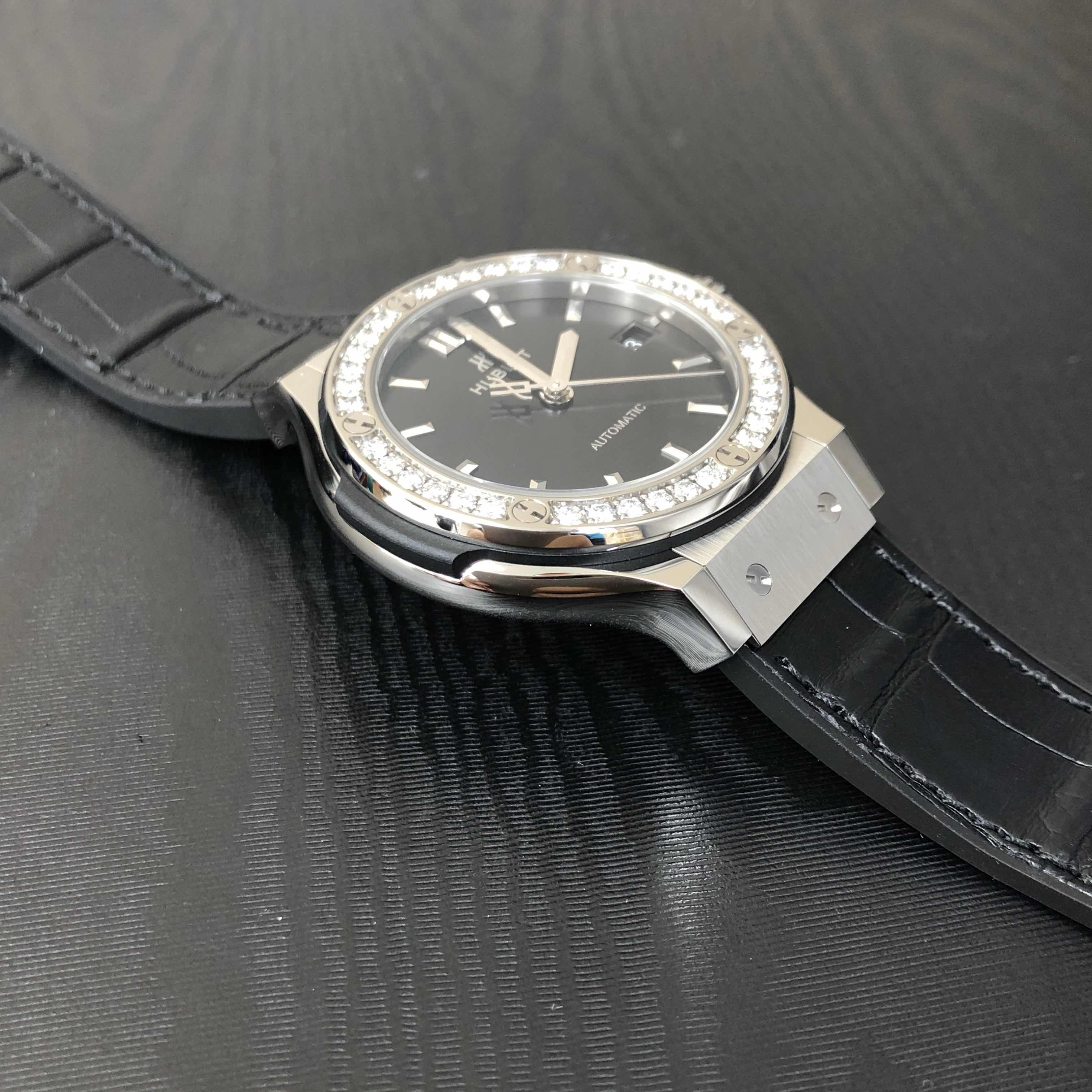Hublot 565.NX.1470.LR.1204  7