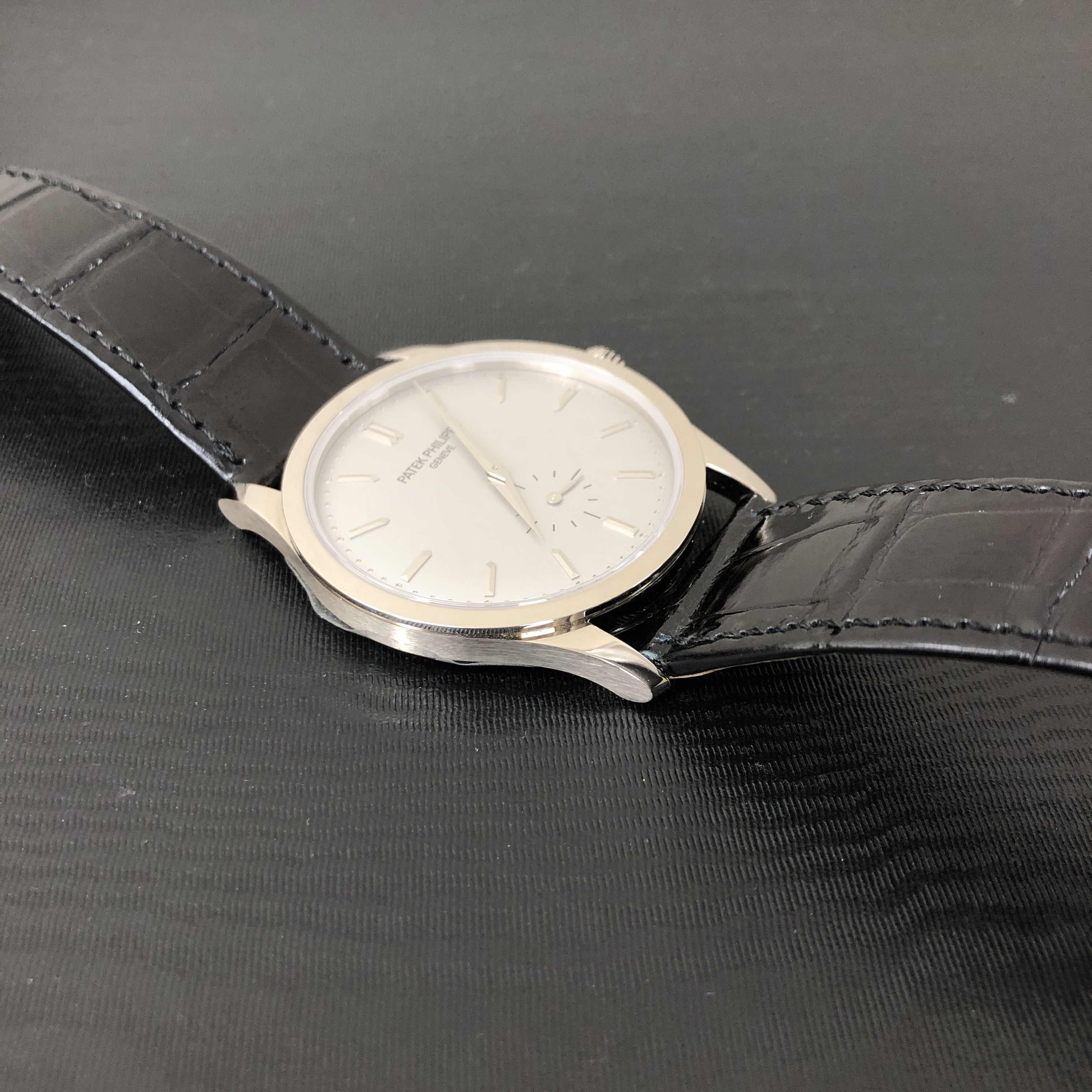Patek Philippe 5196G-001 7