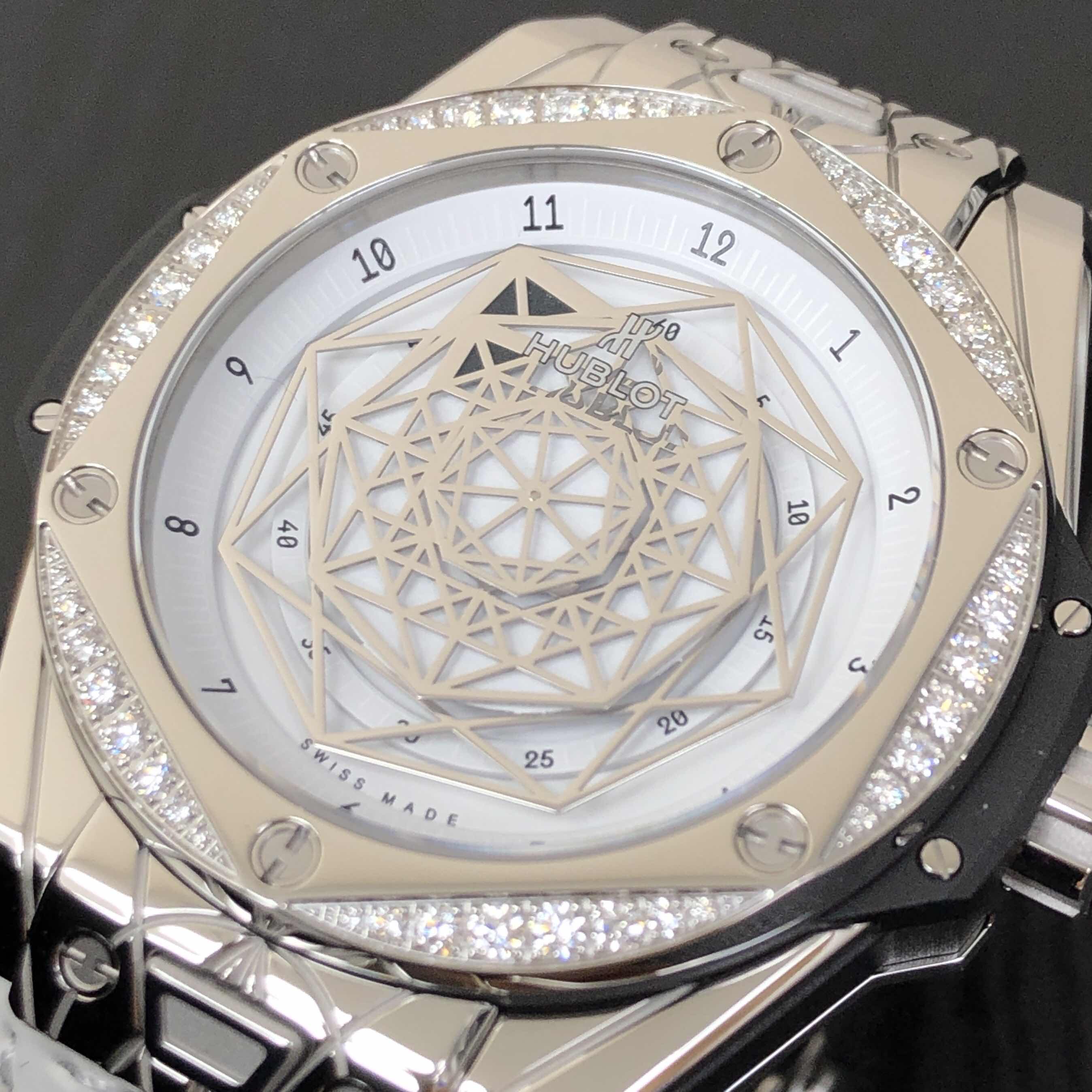 Hublot 465.SS.2027.VR.1204.MXM19 (LTD 200) 7