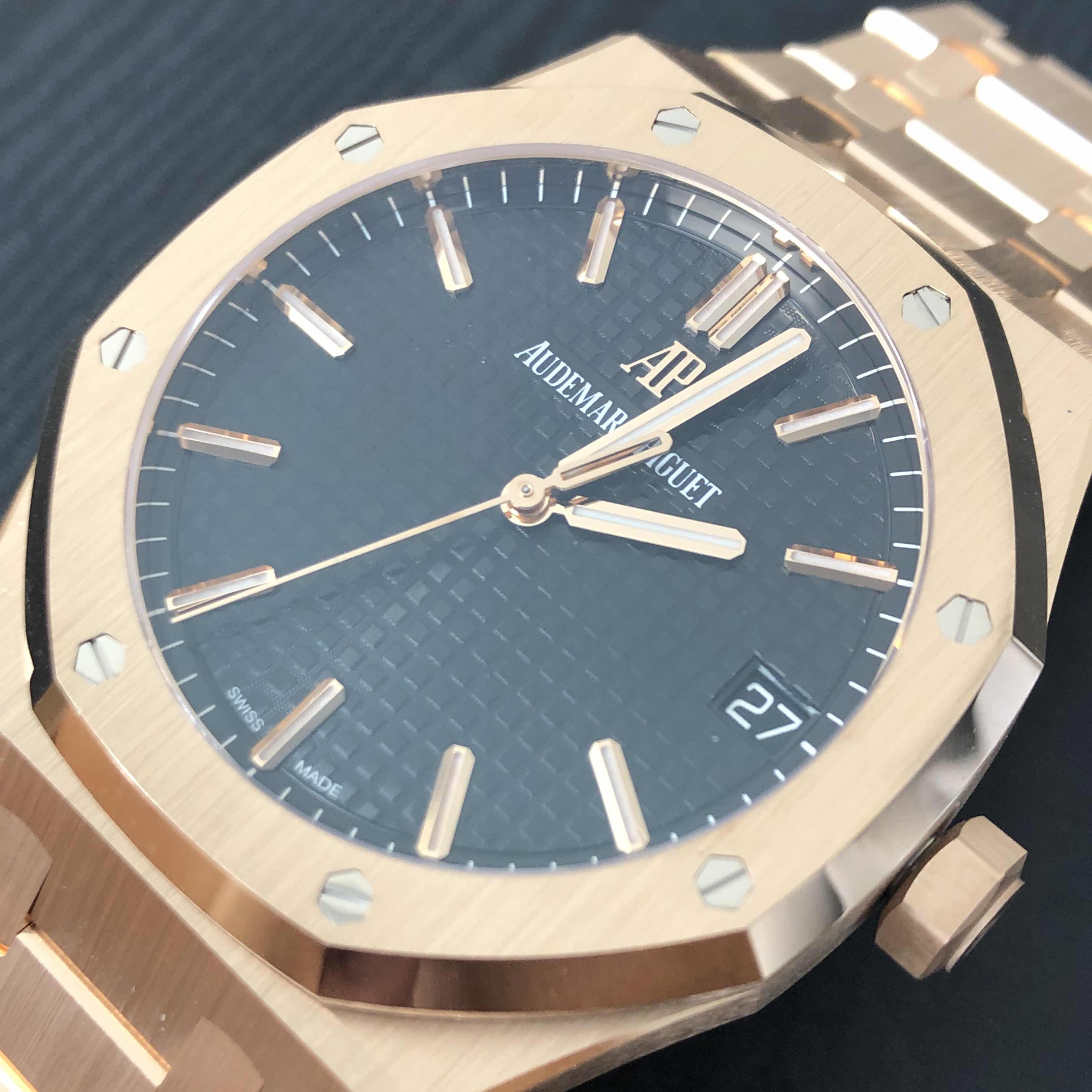 Audemars Piguet 15500OR.OO.1220OR.01  7
