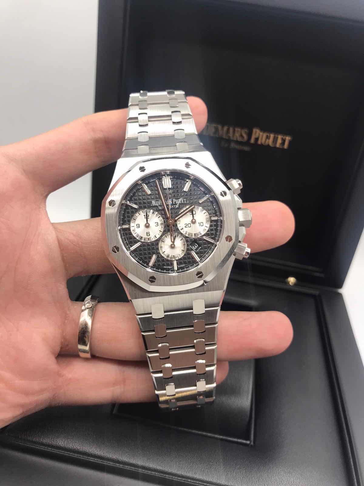 Audemars Piguet 26331ST.OO.1220ST.02  7