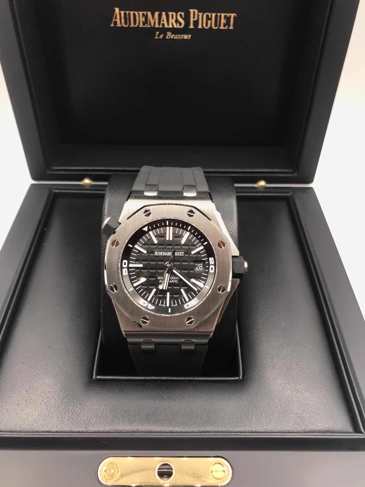 Audemars Piguet 15710ST.OO.A002CA.01 7