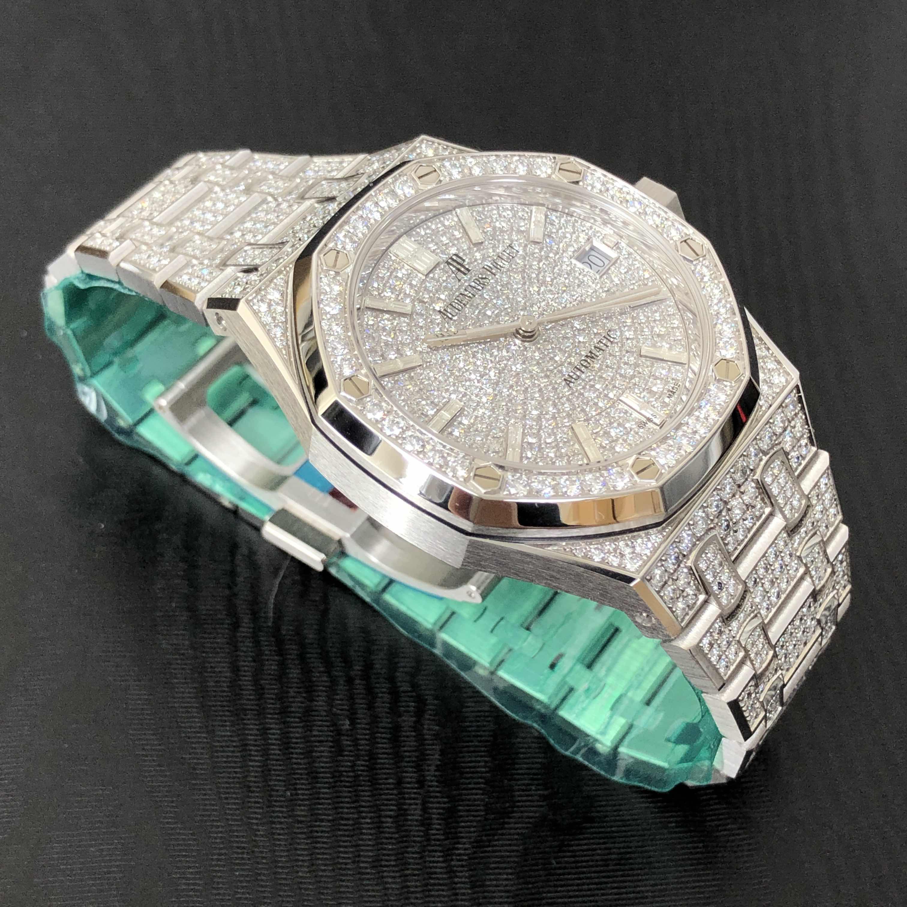 Audemars Piguet 15452BC.ZZ.1258BC.01   7